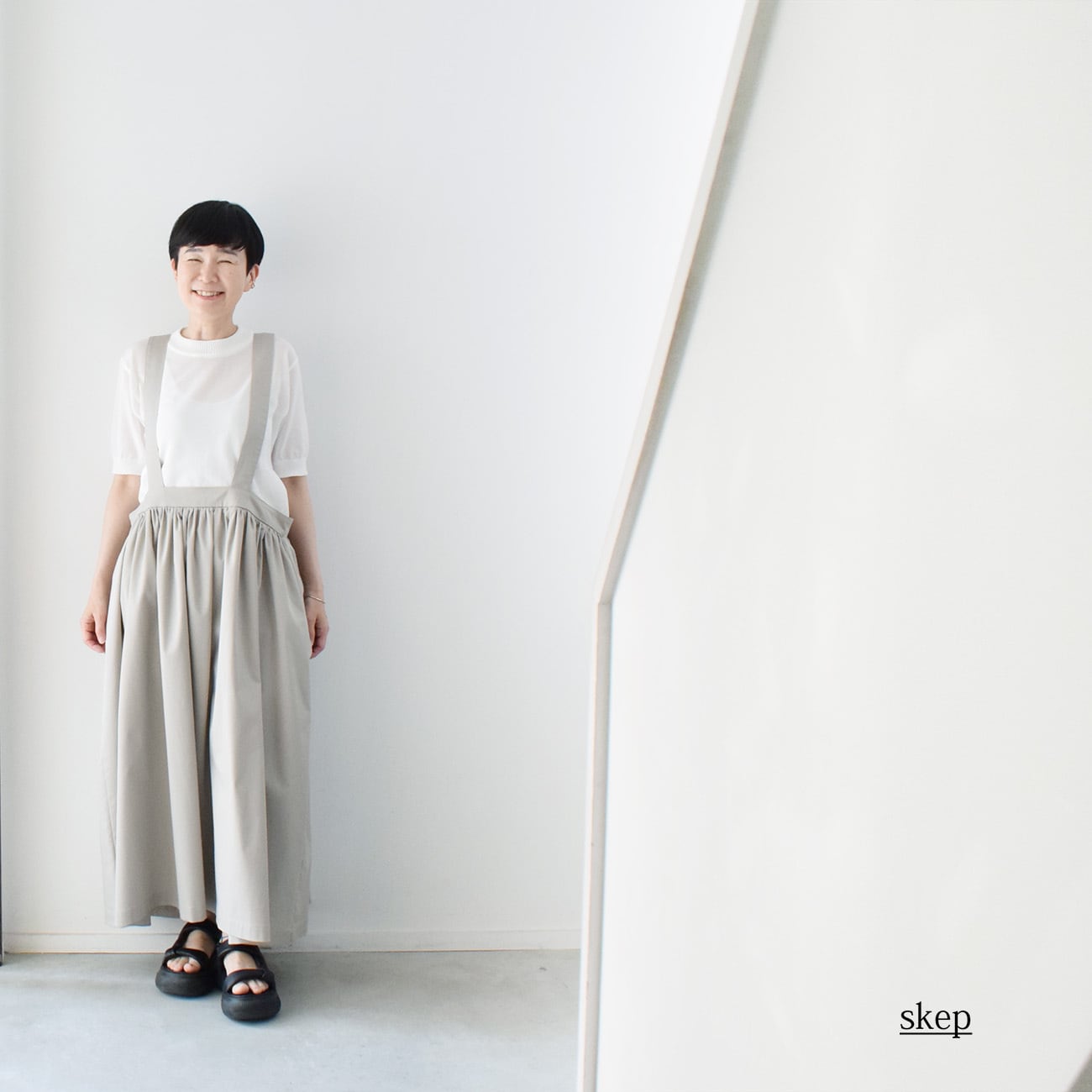 ギャザージャンパースカート：グレー［SK03JSGY］ | skep-online shop