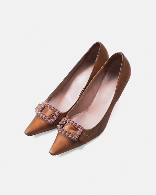 [Late 90-00’s] "PRADA” Bijou Buckle Pointed Toe Pumps (Designed by Miuccia Prada/Made in Italy)