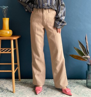 【送料無料】"Wrangler”beige boot cut pants