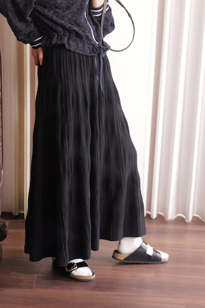knit random pleats skirt black