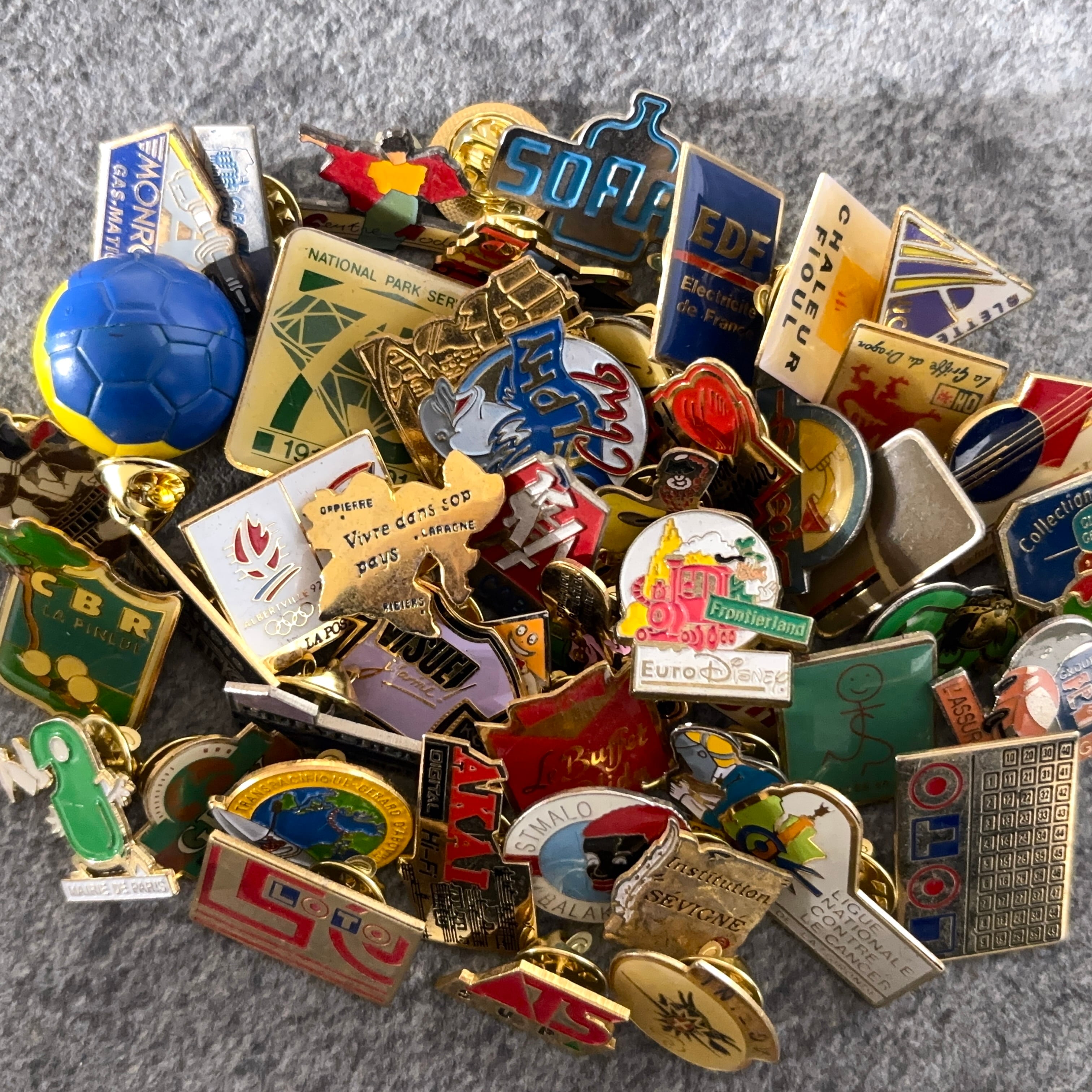 フランス ピンズ | べるりんのーと ANTIQUE & VINTAGE