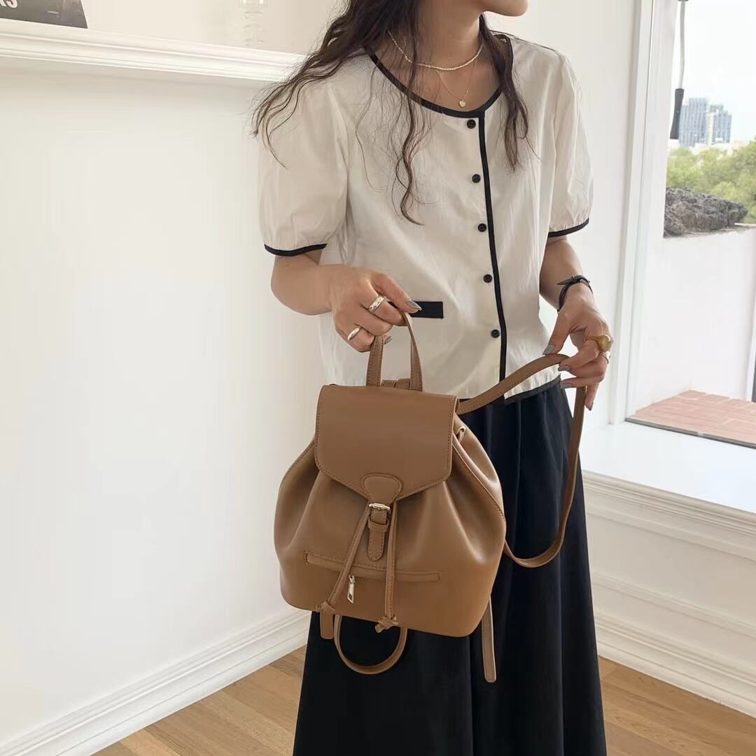 フェイクレザーリュック　AS105-305