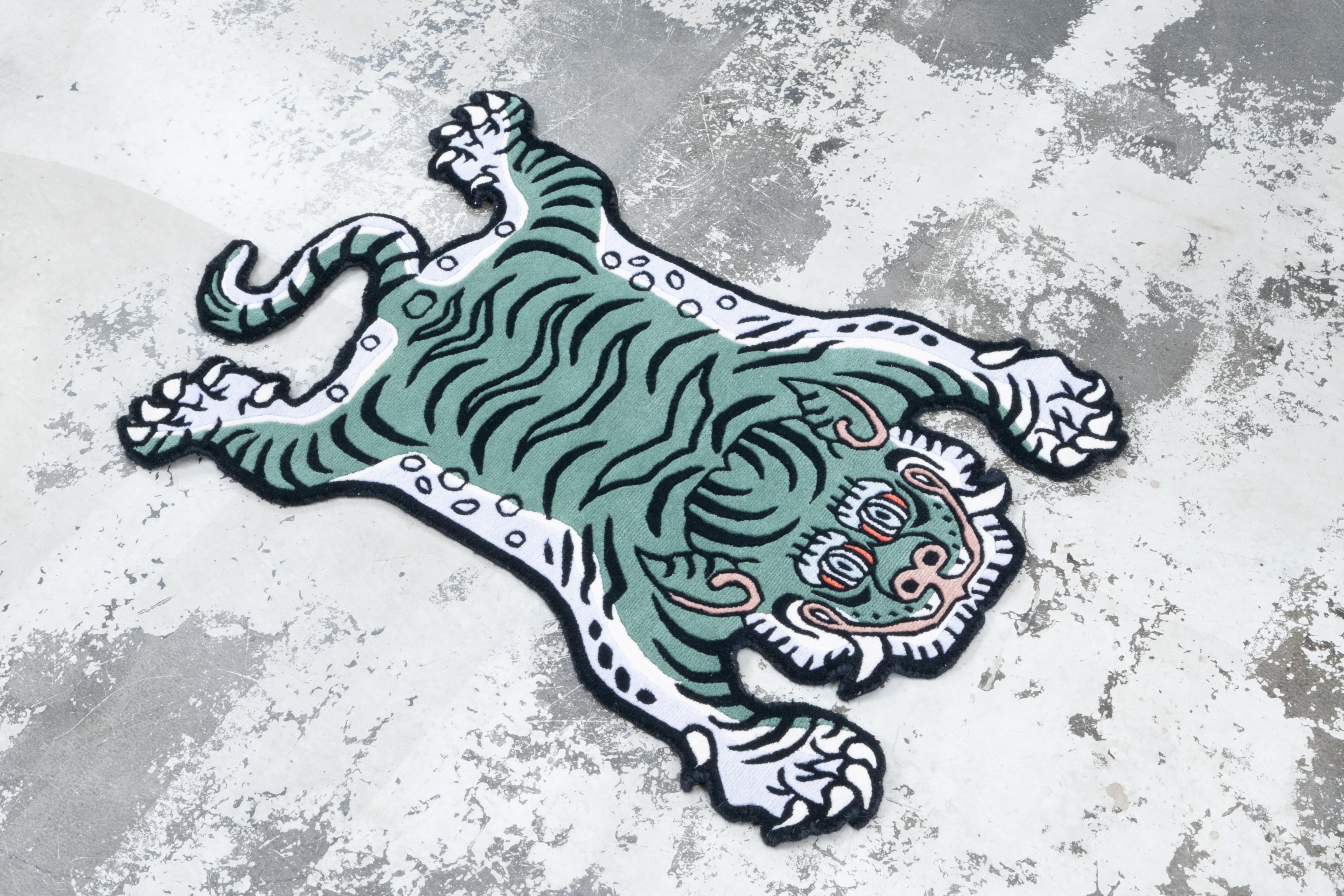 チベタンラグ　グリーン　シンプル Tibetan Tiger Rug 《Sサイズ•ウール・オリジナル2・フォレスト