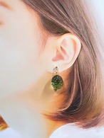 本物のお花を使ったフラワードロップ3粒ピアス・イヤリング・イヤーカフ　金木犀　キンモクセイ　チャーム変更可能