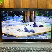 準美品/ HP 250 G7/ 初期設定済/メモリ8GB/SSD256GB/大型液晶/人気ノートパソコン/Office付き