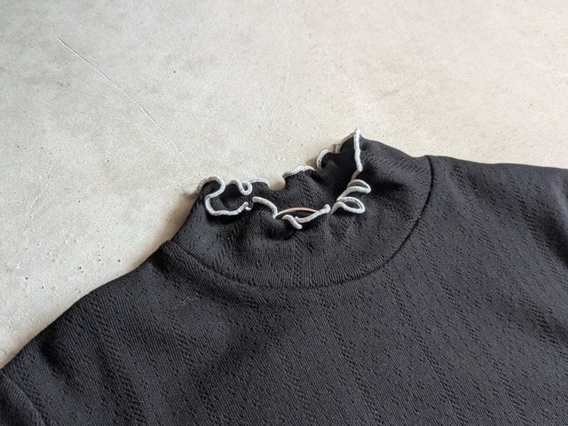バイカラー〈クレモンティーヌ〉ハイネックプルオーバー （Lady's／2colors）　|　PONT DE CHALONS