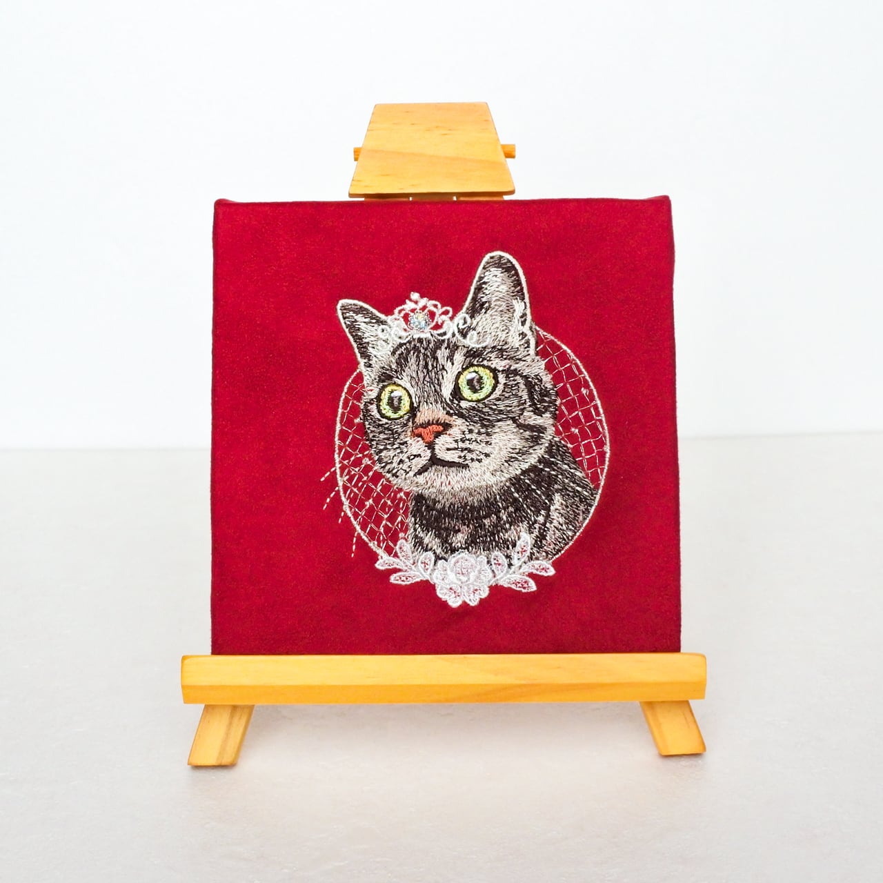 キジトラ猫とダイヤモンドの刺繍パネル | コイトネコ