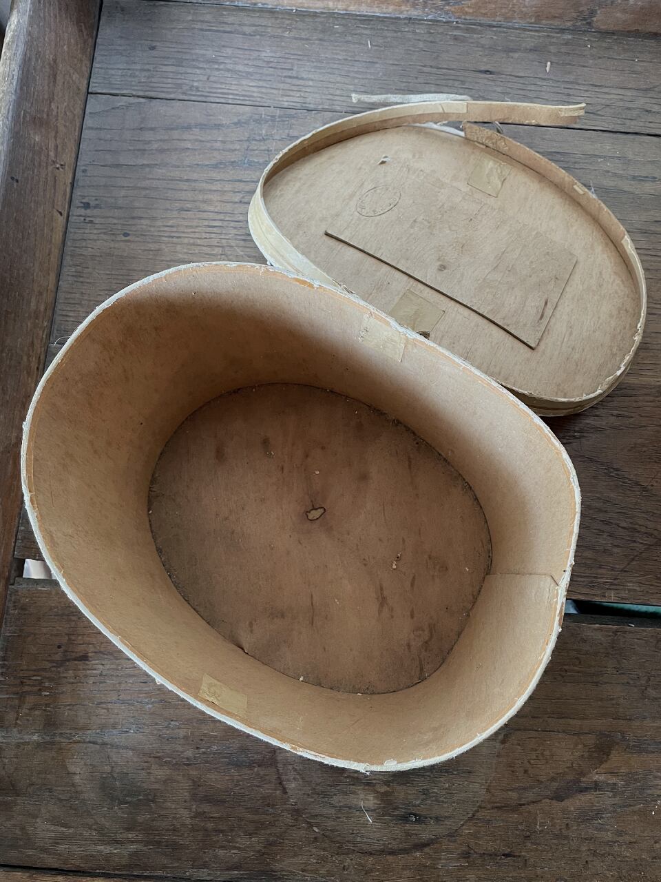 フランス ハットボックス 帽子 紙箱 | Brocante de La Cocotte