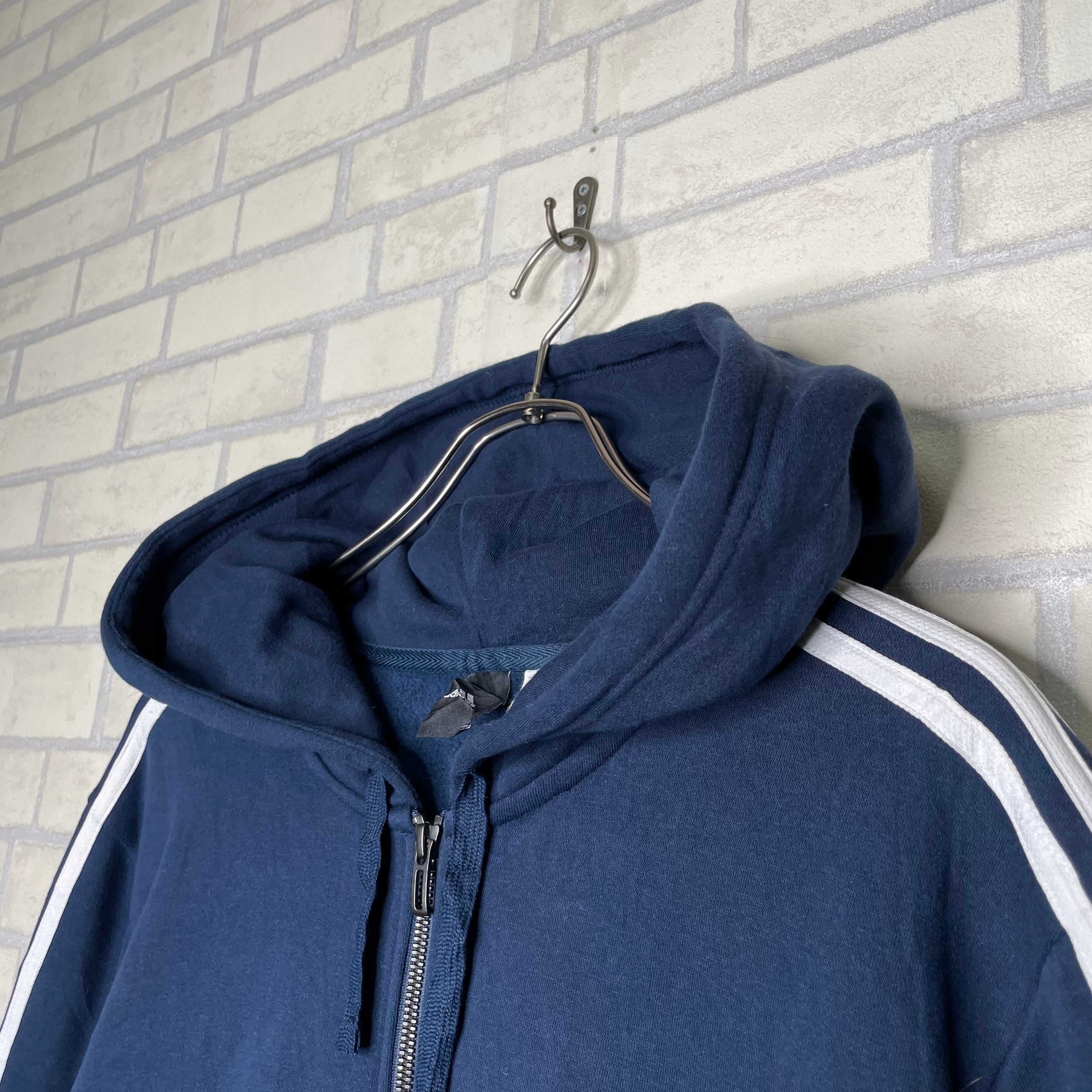 adidas フルジップパーカー XL ネイビー 袖ライン入り 刺繍入り フード 