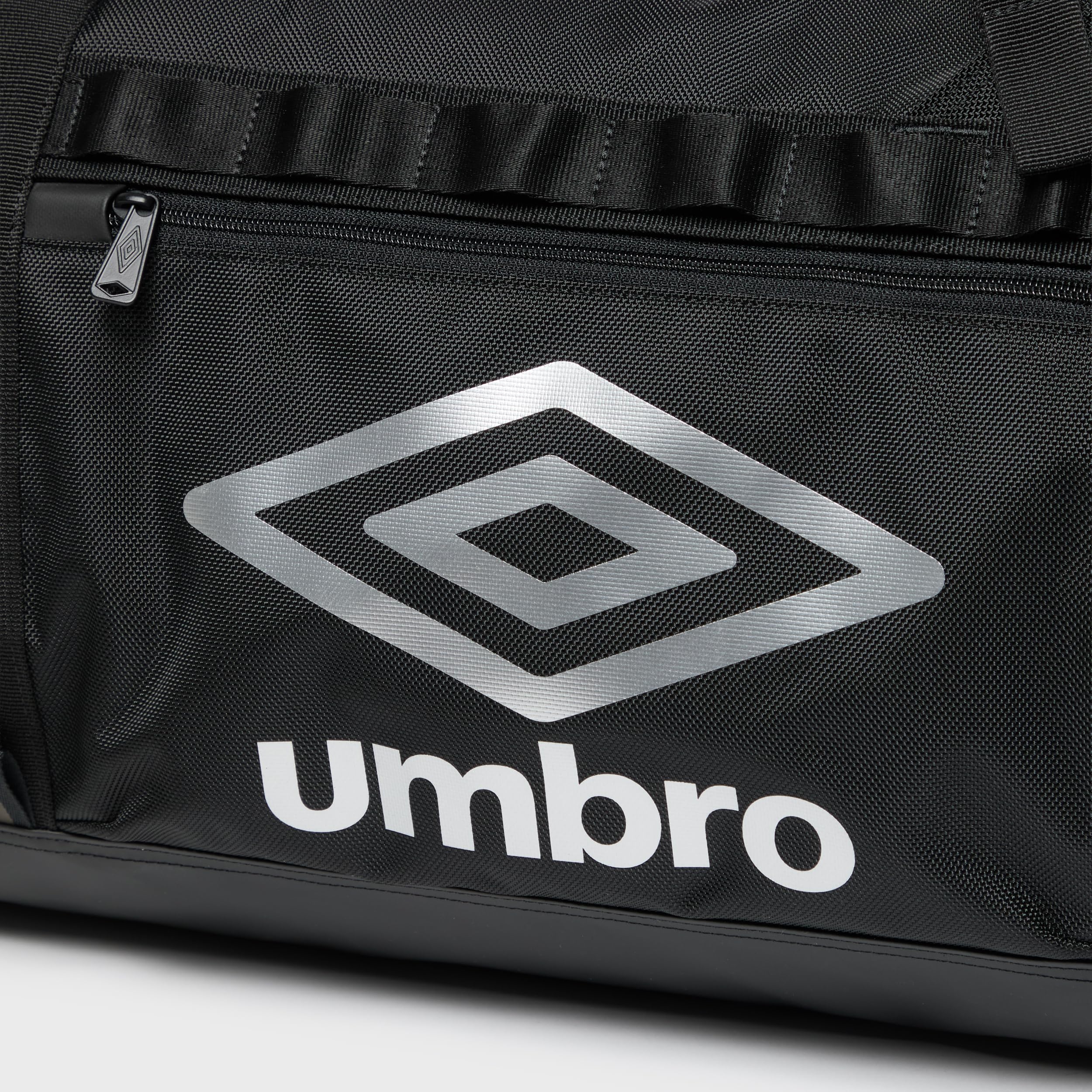 特価セール】[アンブロ] クローゼットバッグパック 40L 2WAY 再帰反射
