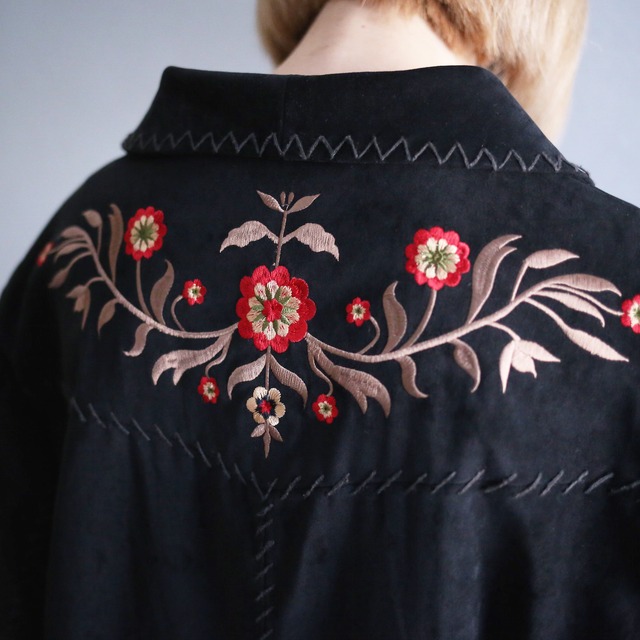 "花×刺繍" front and back pattern stitch work design box silhouette fake suede jacket
