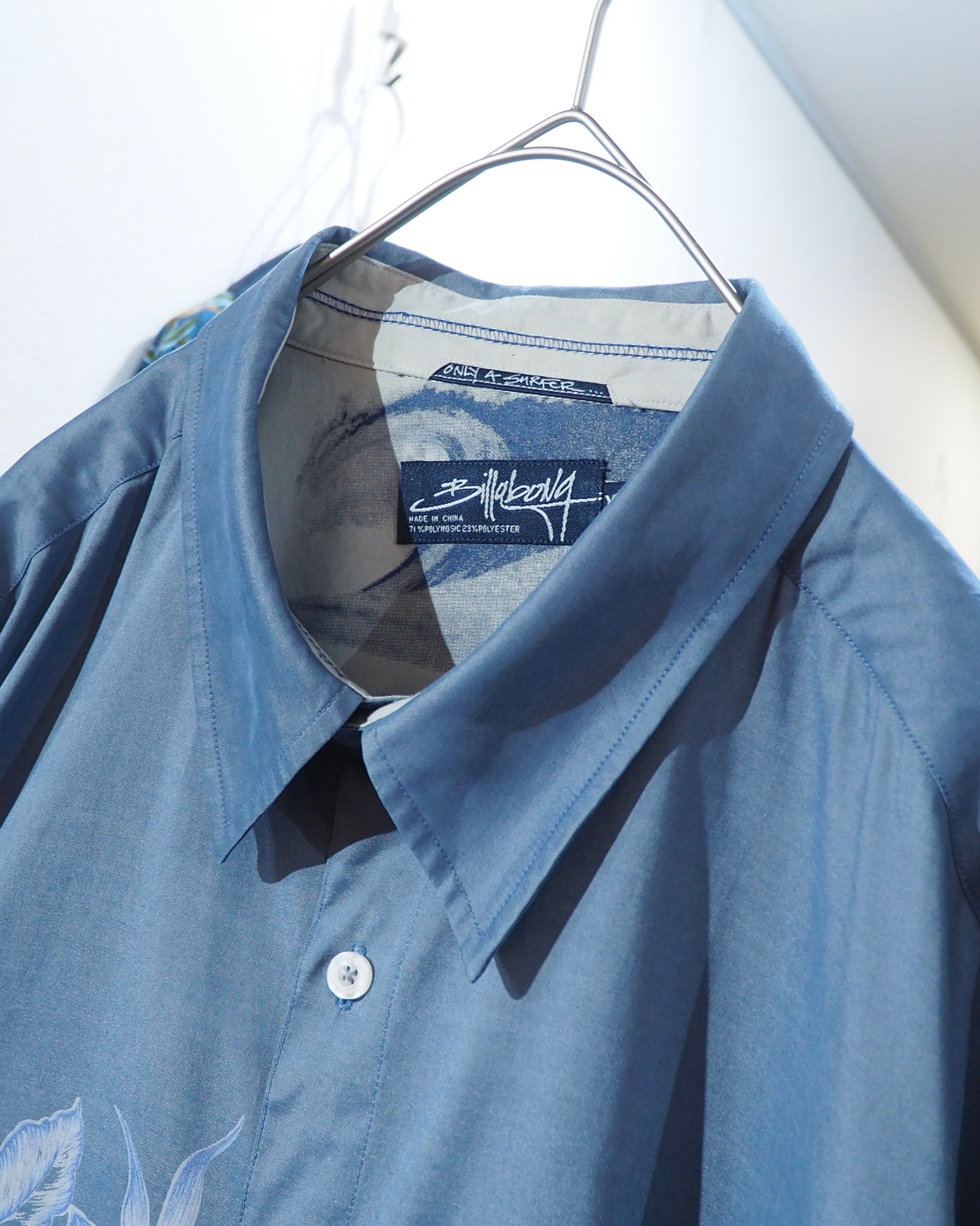 2000s " BILLABONG " Cold tone Flower All over pattern SS shirt