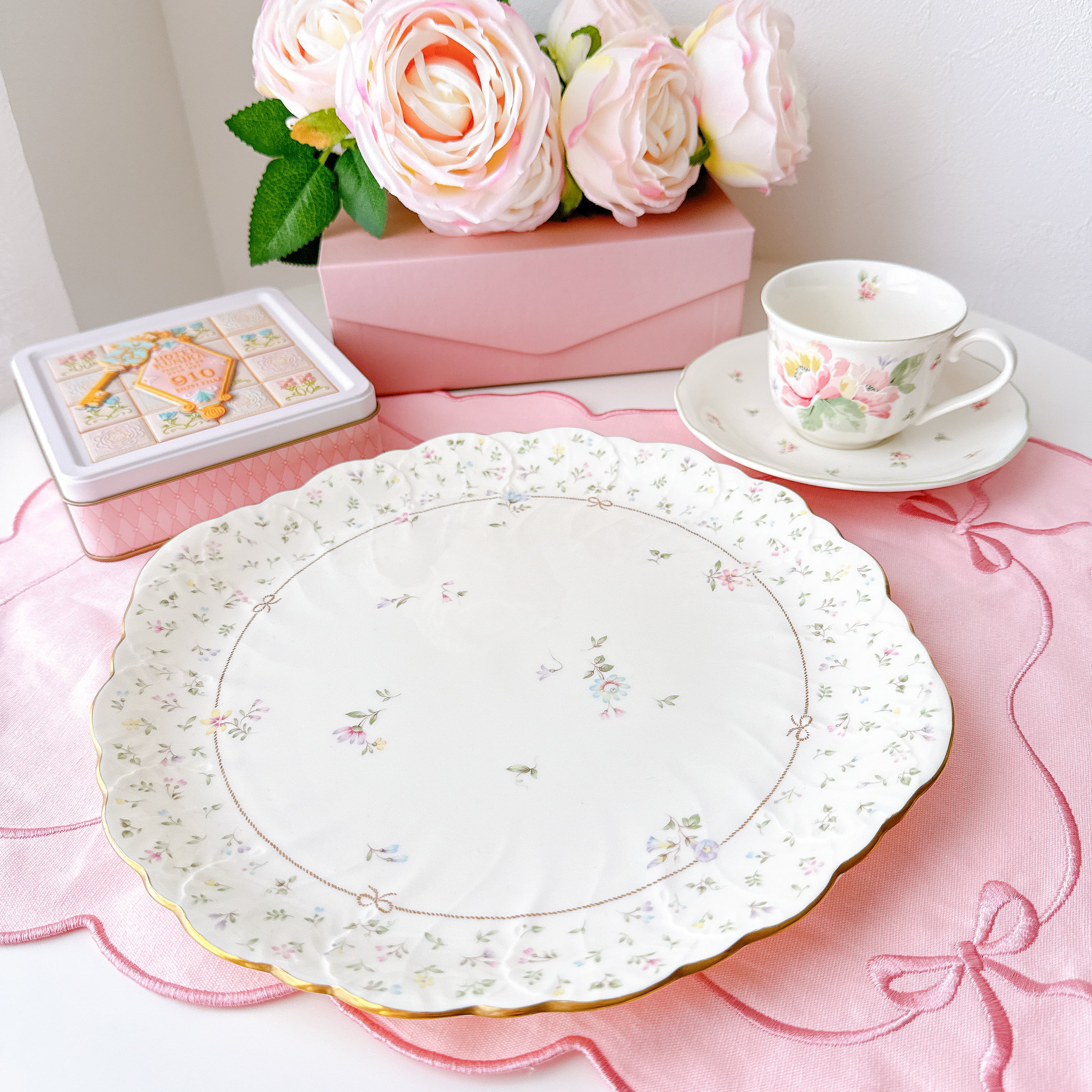NARUMI ナルミ HELIOS 小花とリボンのケーキプレート | piéce antique