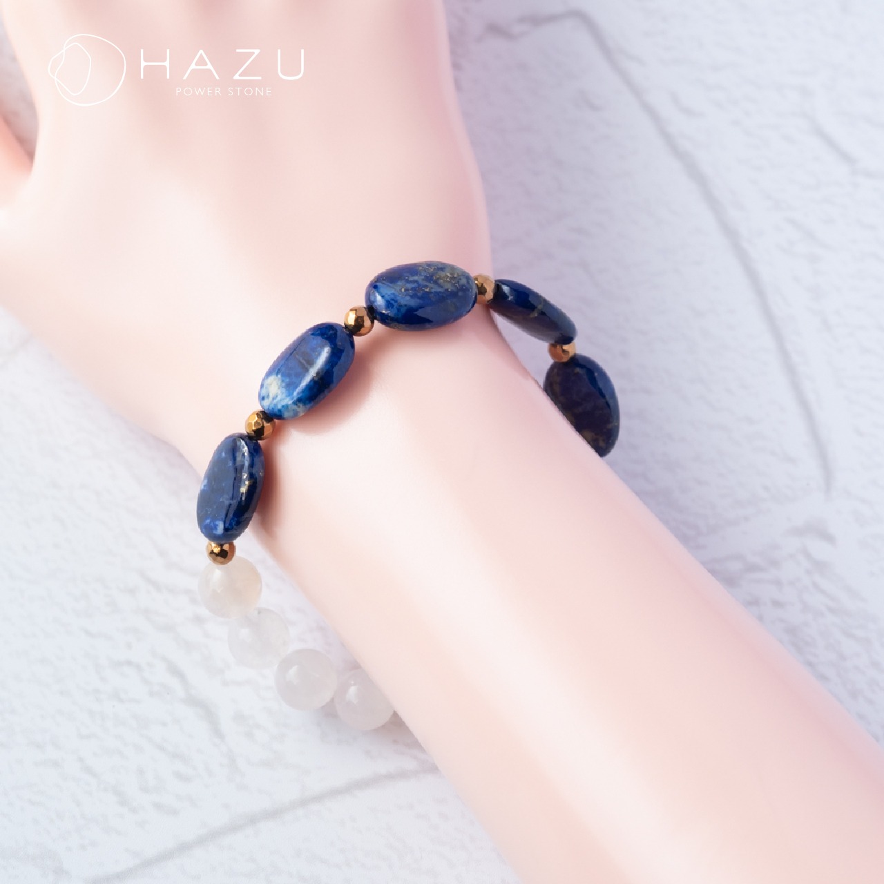 未来を照らす夜空の月［ラピスラズリ／ムーンストーン／水晶／ヘマタイト］