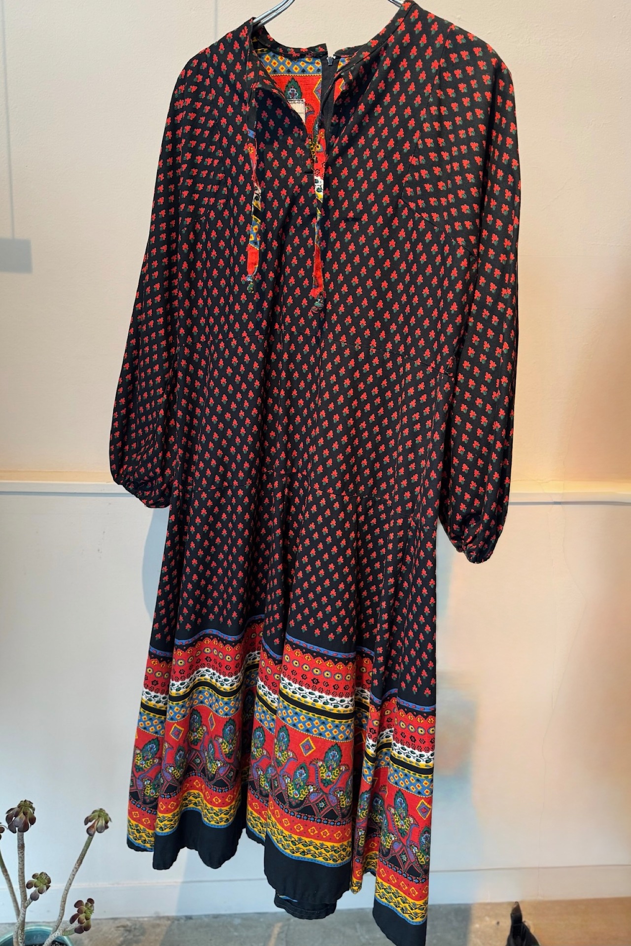 【送料無料】70's-80's european puff sleeve dress