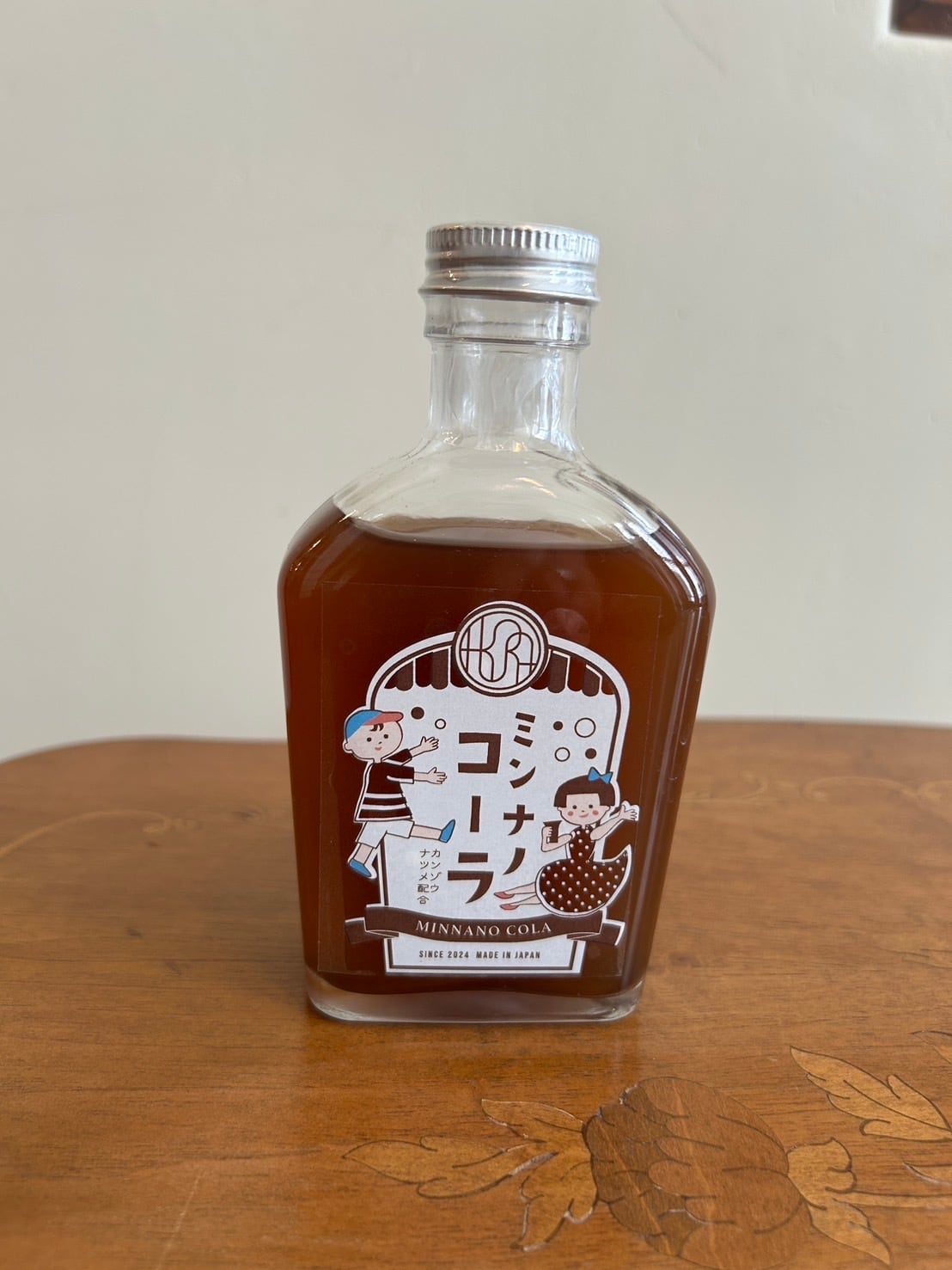 薬膳コーラ　ワインセラー ガラス扉 6棚付き ミンナノコーラ | 薬膳喫茶KURA