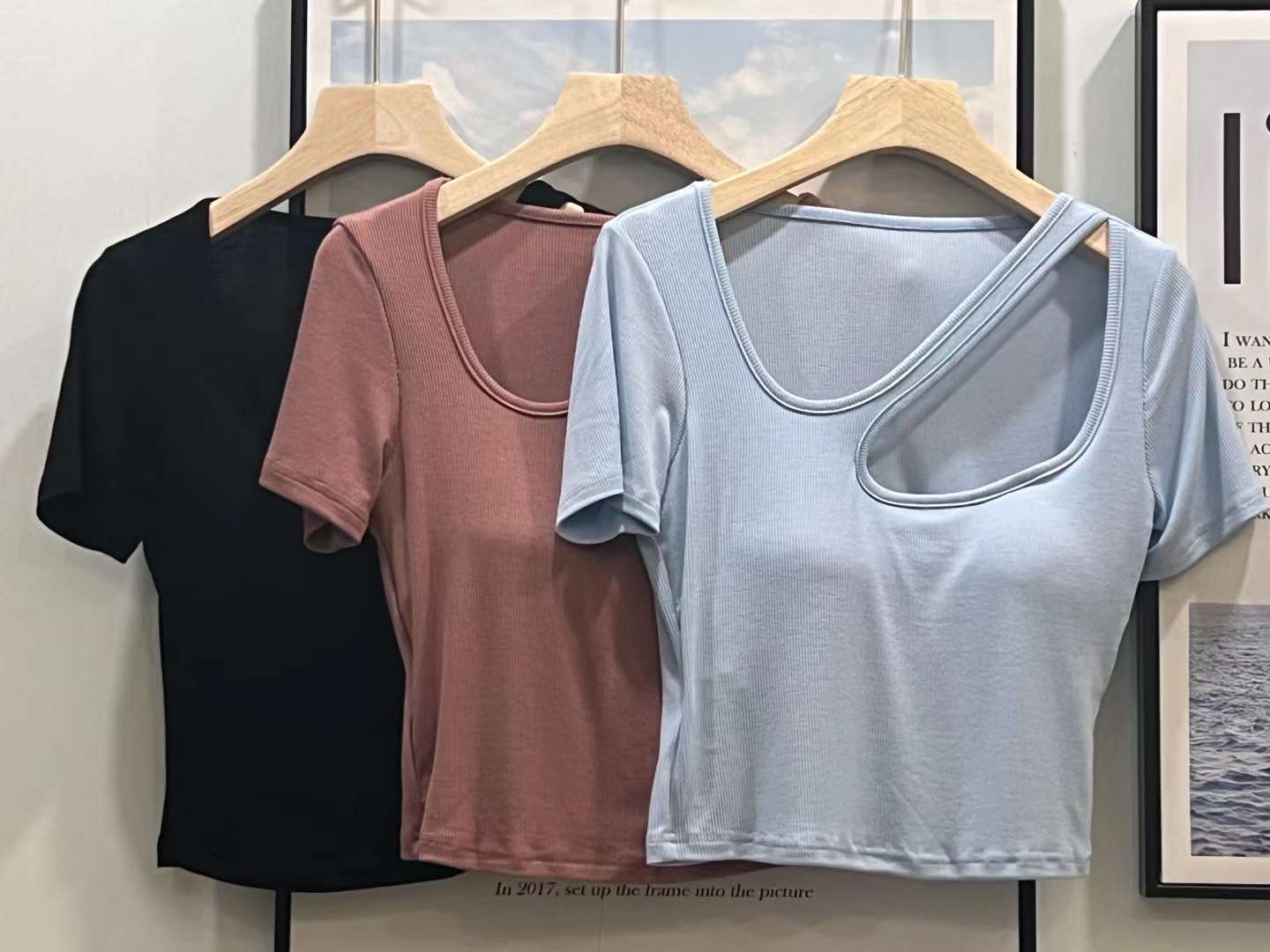 パット入りクロップドT　AJ4Z4039-226