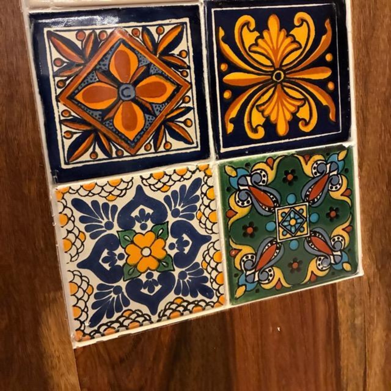 TOPANGA Furniture Sheesham wood and Mexican tile table top, 120x82cm, one-of-a-kind dining table