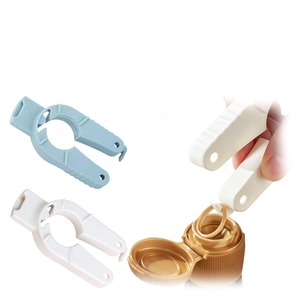 【新着特価】3in1多機能 缶オープナー 2個セット プルタブ プルトップオープナー 強力 マグネット収納 先端フック キャップオープナー 丈夫 使いやすい 握力が弱い方に 瓶開け 調味料 開ける 調味料蓋 飲料用