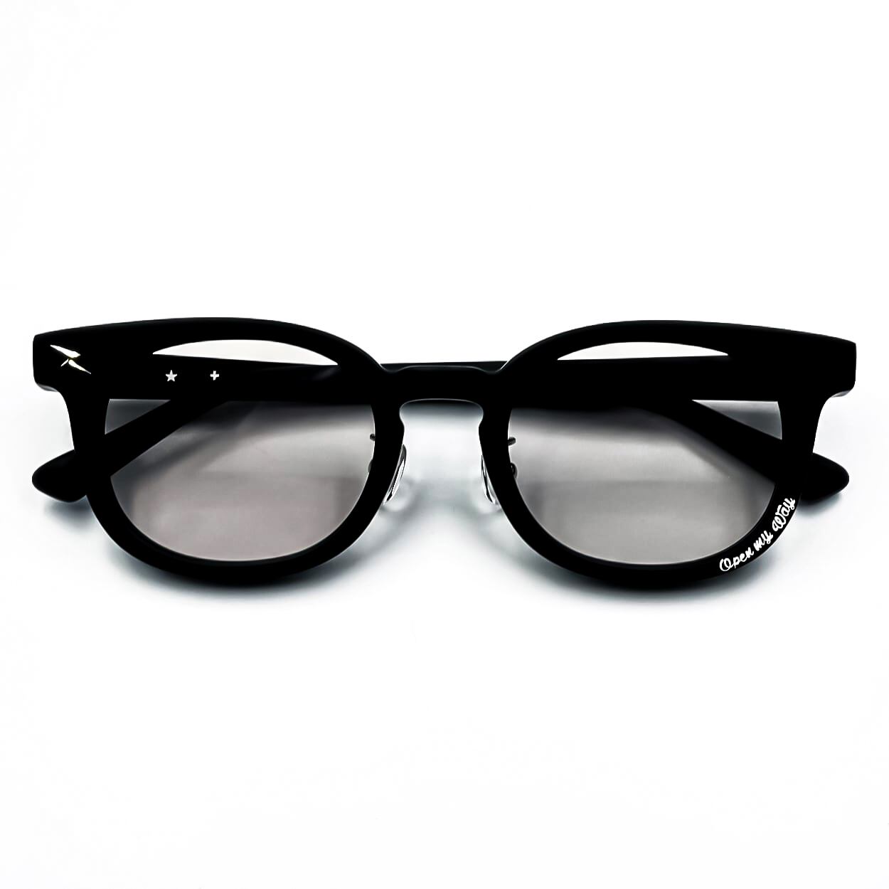 Ash Grayレンズ ⚡︎ Open2 / Matte Blackフレーム ⚡︎