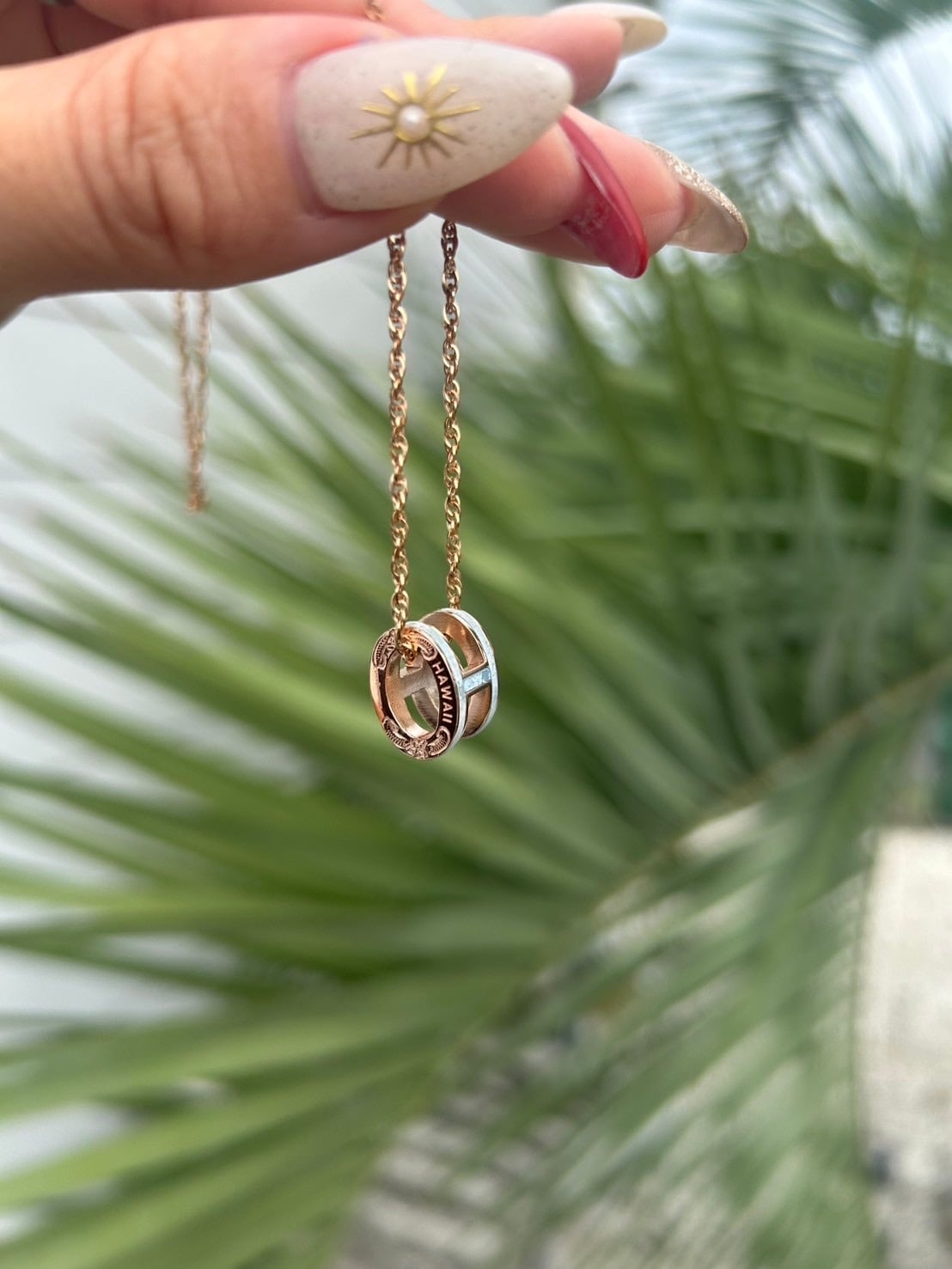 LIFE is 7th anniversary Hawaii ”H” necklace  ￥12,000(￥13,200)