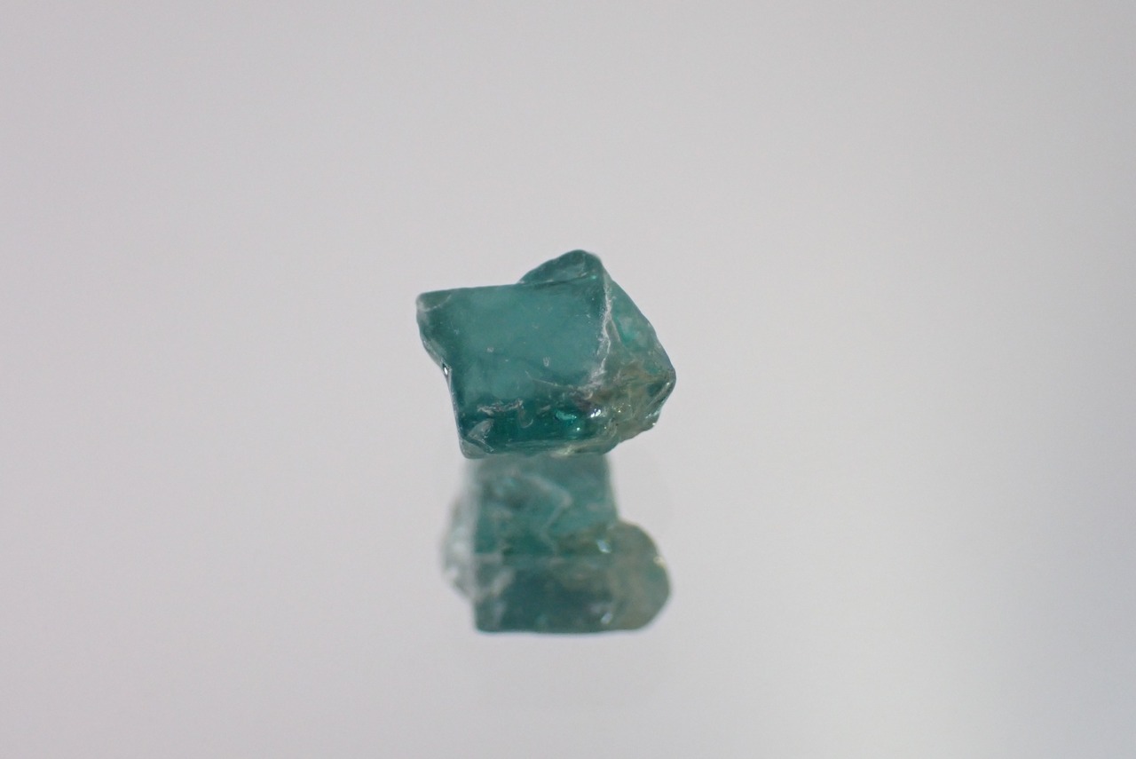 【原石セット】グリーンアパタイト 0.54ct/0.99ct 　[C2‐1028]