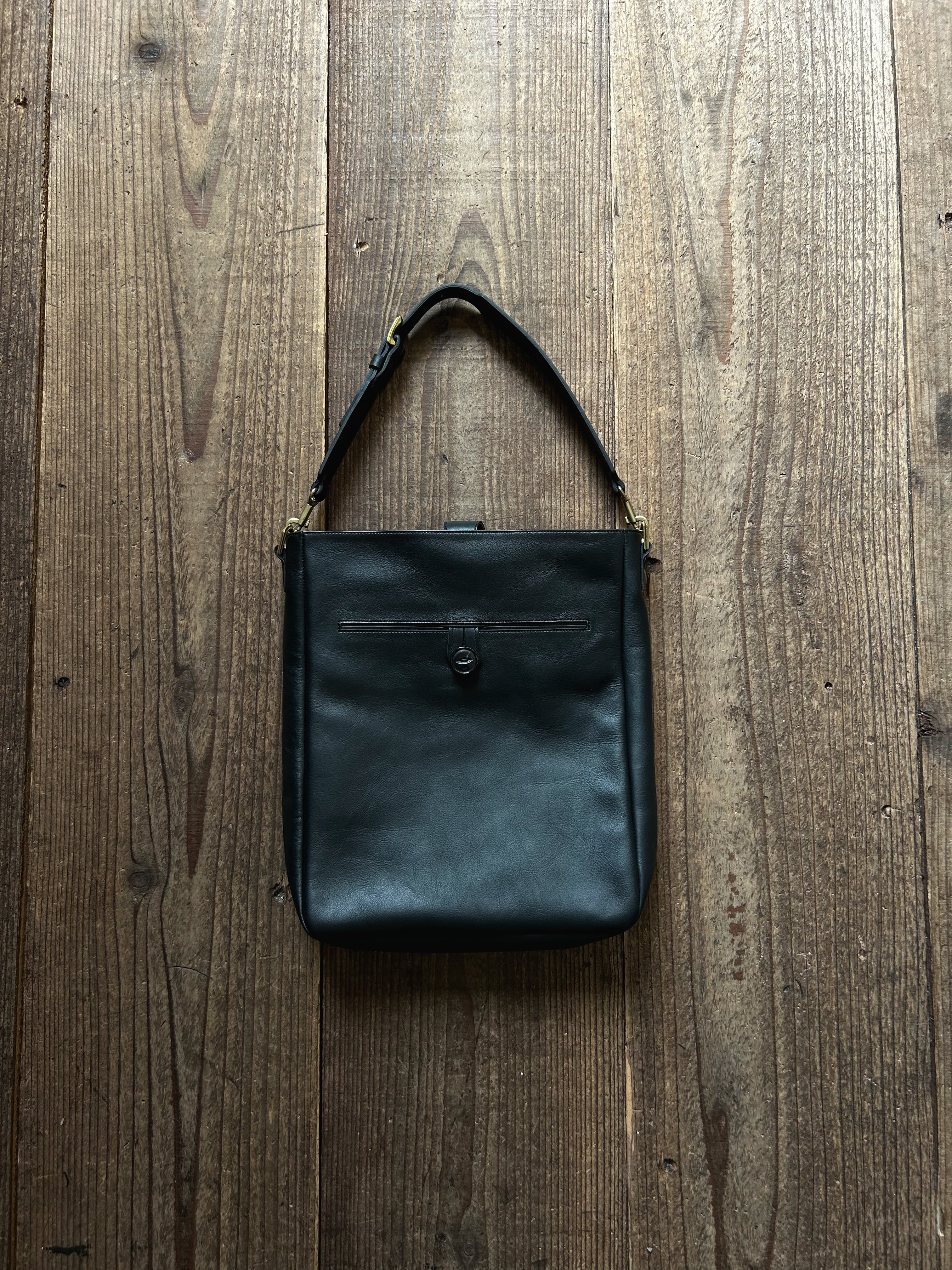forme flt-2 Alberto black | TALE COCOON forme flt-2 Alberto black | TALE COCOON