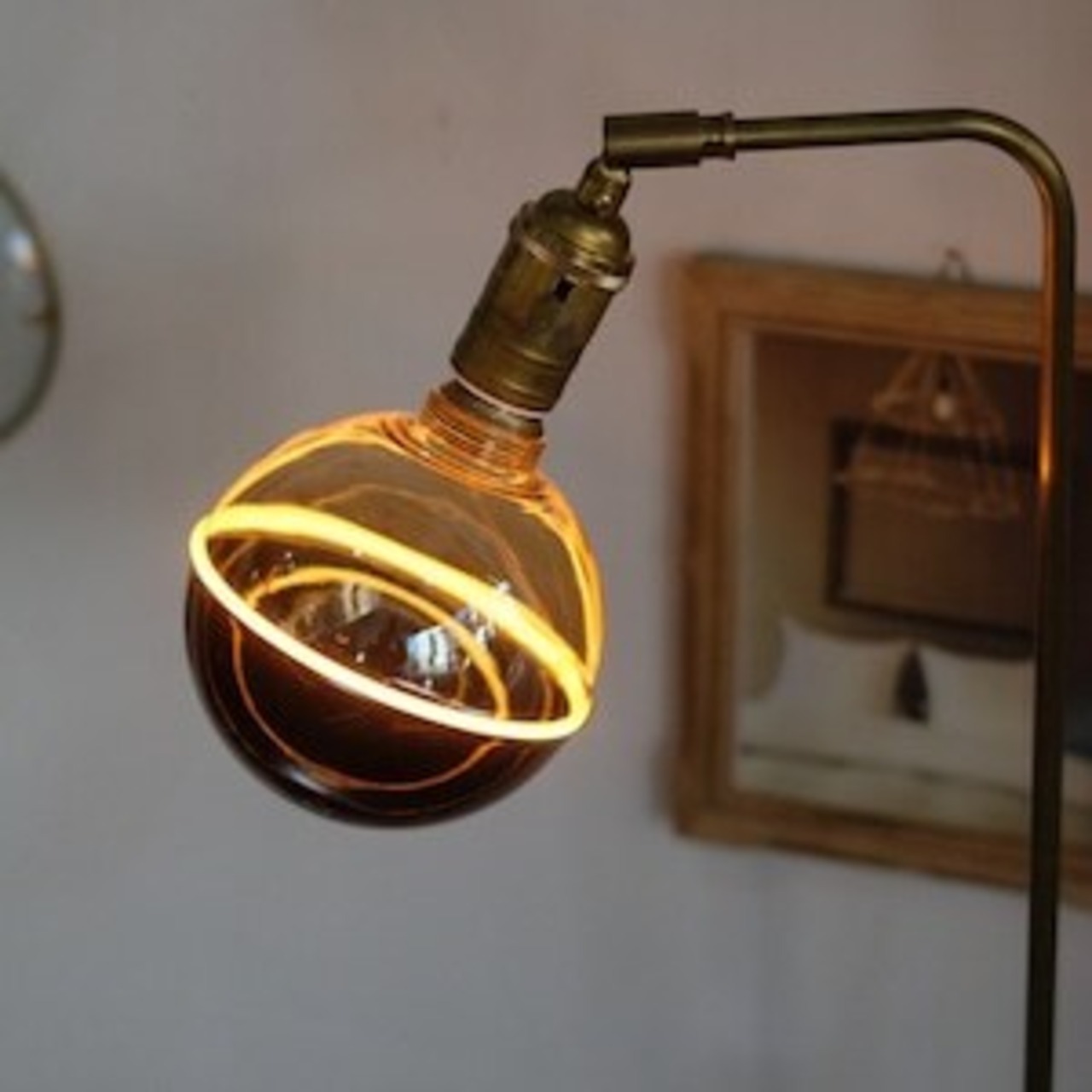 Edison Bulb LED E26 [PLANETA] GLOBE