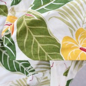 フラダンス 衣装 ワンピース ドレス ホワイト系 ハワイアンプリント 植物柄 花柄 ボタニカル アロハ フラ ダンス レッスン 練習 半袖 かわいい おしゃれ 華やか 鮮やか さわやか グリーン系 イエロー系 オレンジ系 白 緑 黄 橙 レッド系 赤 フレア スカート カラフル リゾート