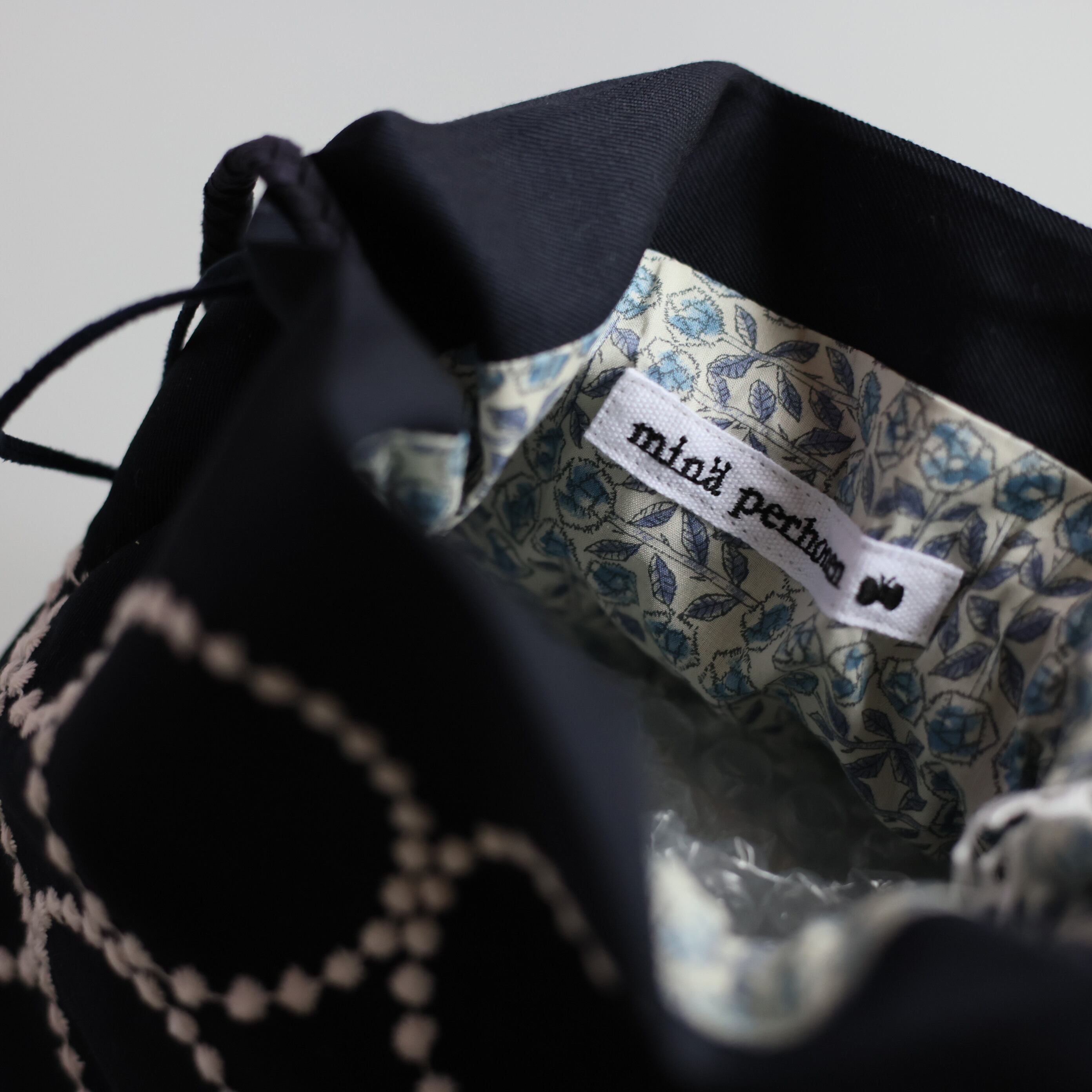 b8d5c8a4ea38228e21bf491a0c06f6