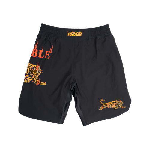 予約注文受付中です!!! SCRAMBLE BURNING TIGER SHORTS グラップリングショーツ