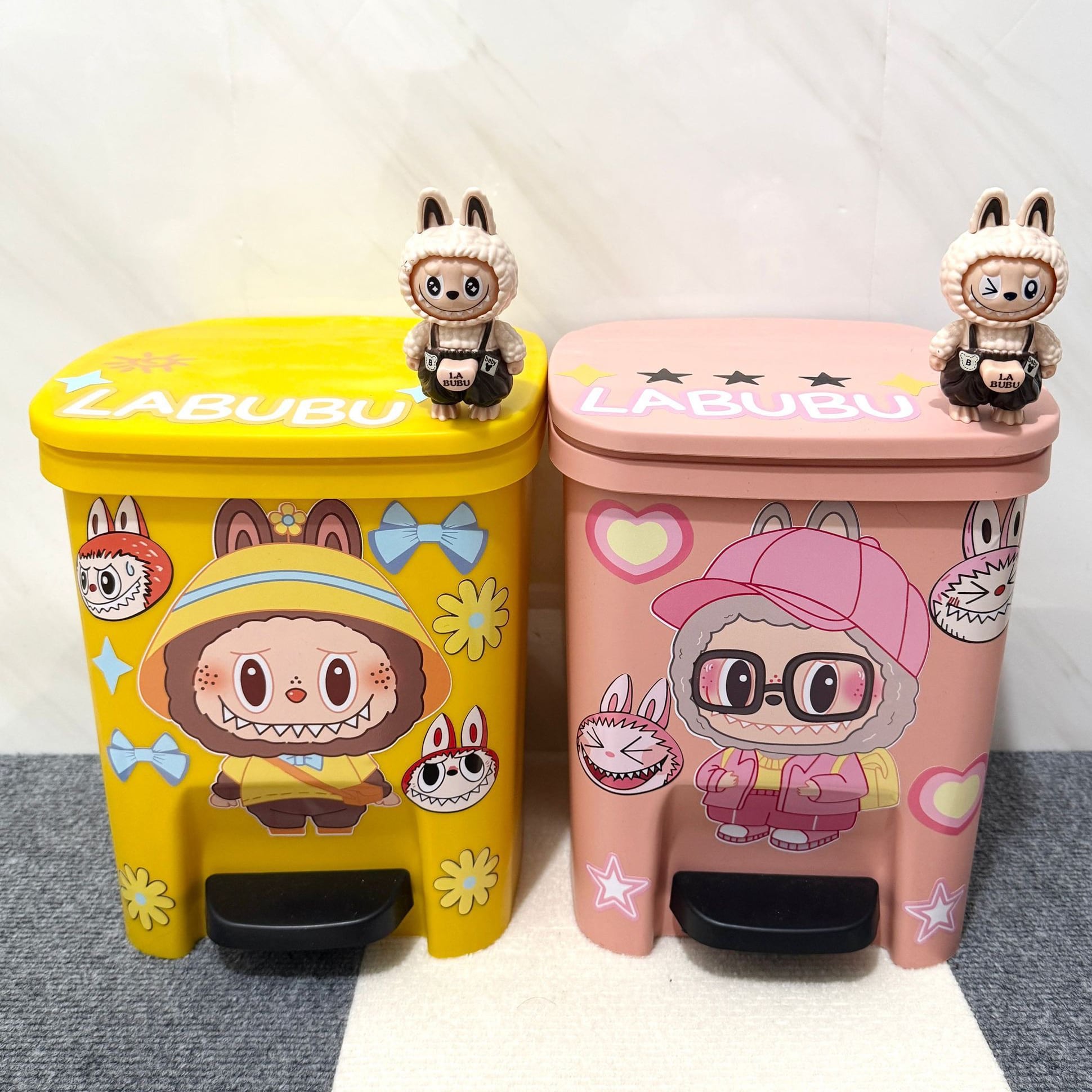 しゃれで高見え♡labubu ラブブ ペダル式ゴミ箱 24.5cm×30cm 大容量 フタ付き かわいい おしゃれ 家用 寝室・リビング用
