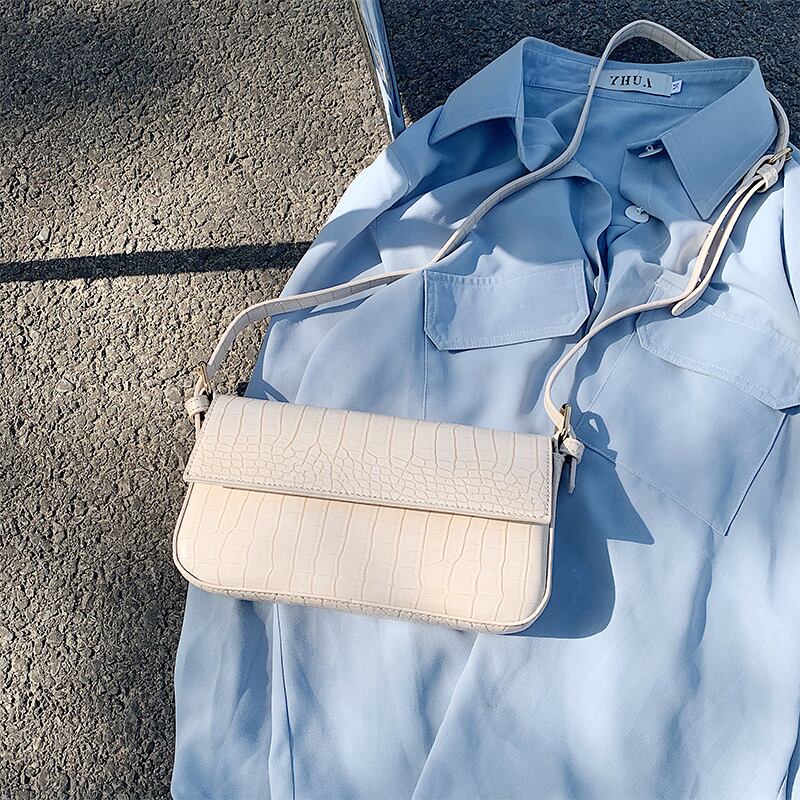 ネットレッドスモールバッグメスバッグ2020新しい夏のファッションワイルドクロコダイルパターンショルダーバッグシンプルな質感クロスボディバッグ潮 Tiancai_Wing_Bag4083078