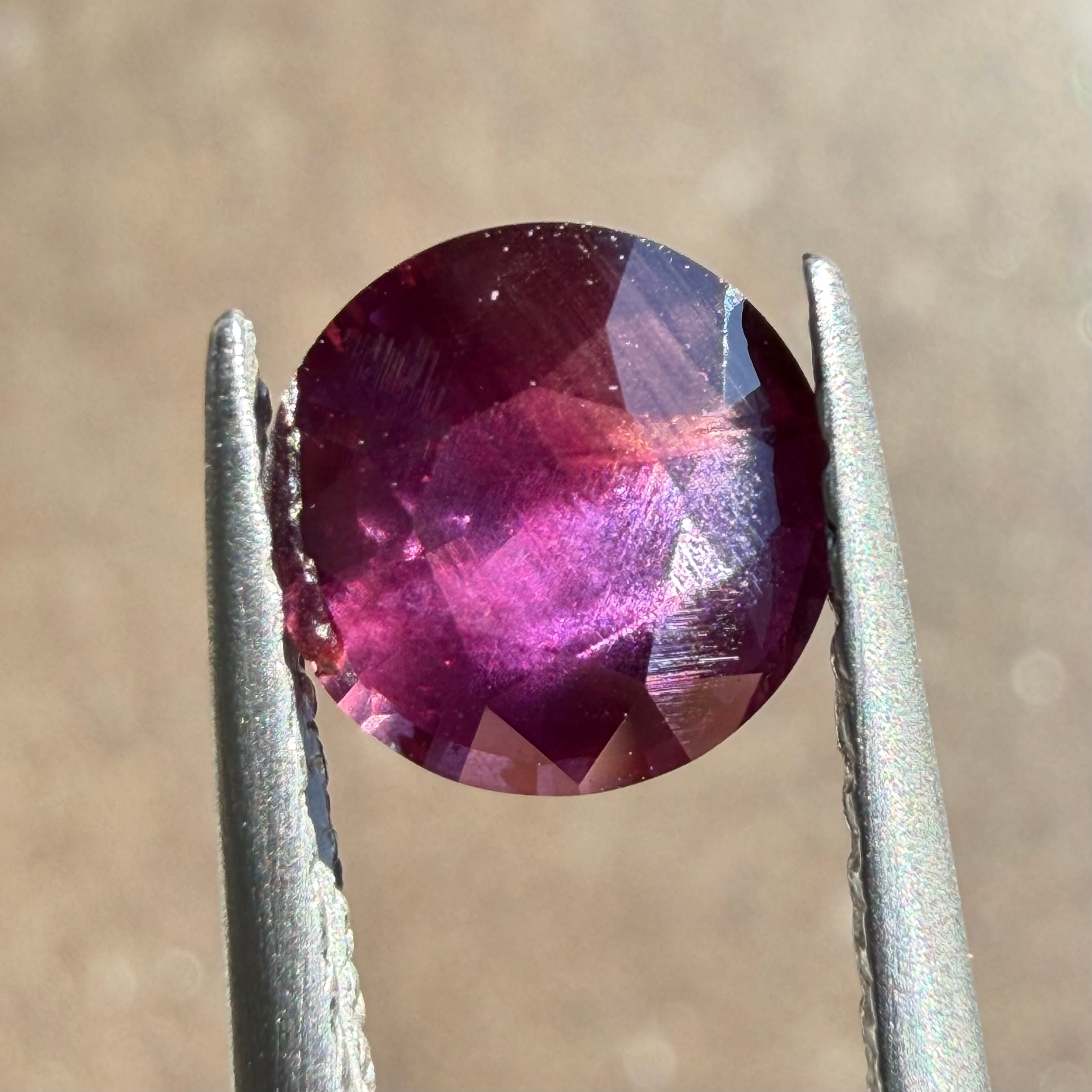 宇宙が見えるサファイア