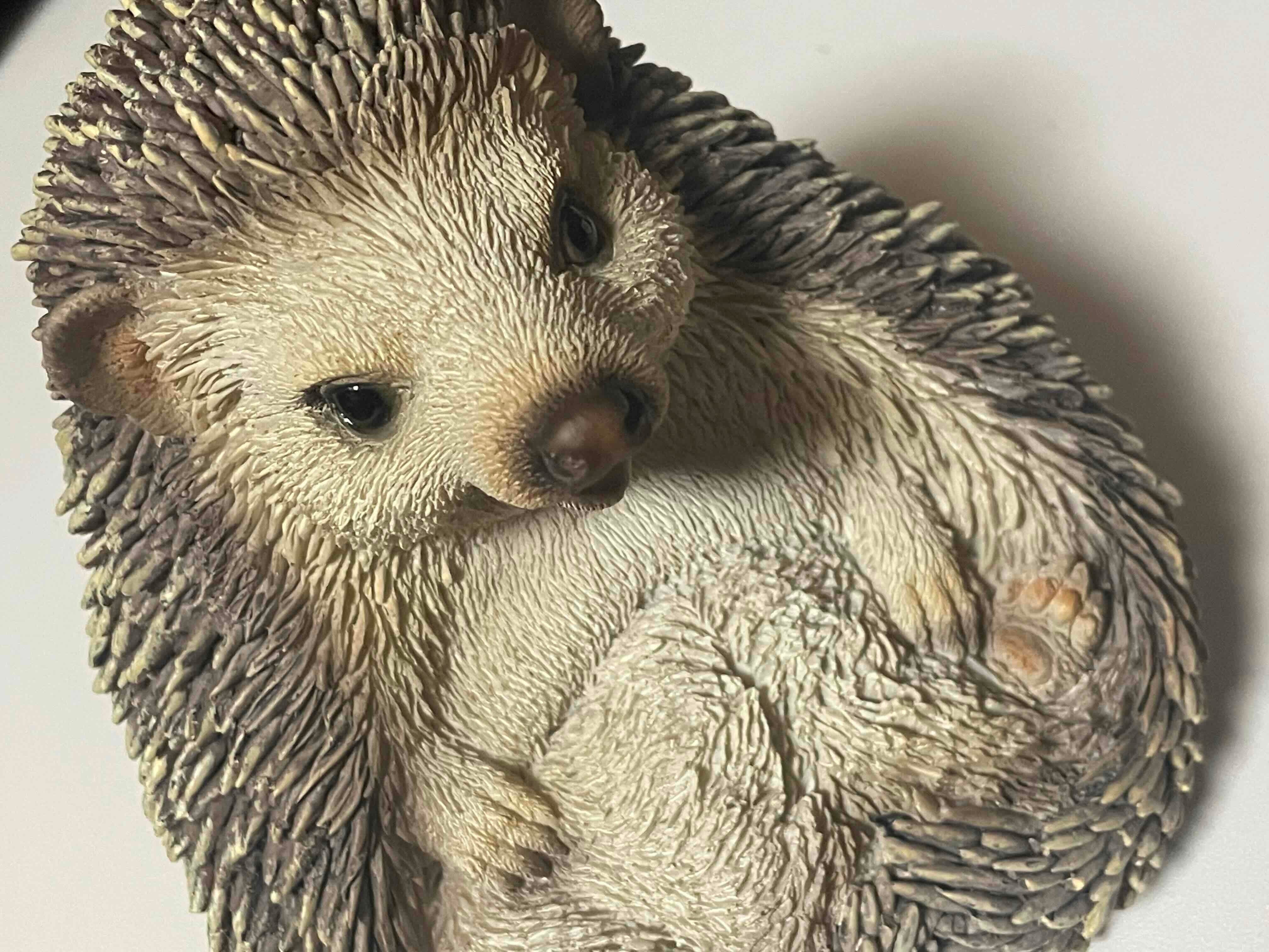 ハリネズミ 置物 オブジェ／かわいいアニマル雑貨・癒しインテリア