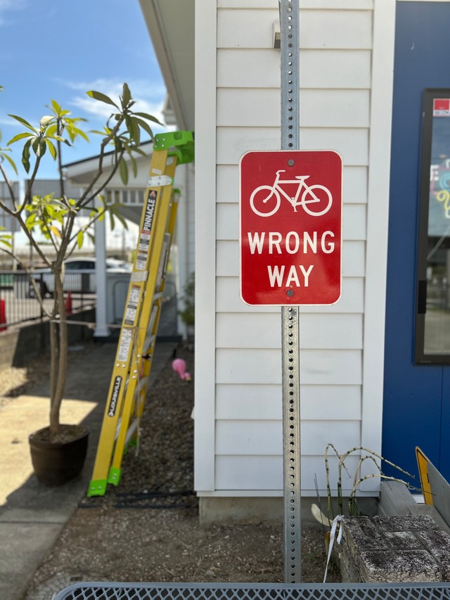 WRONG WAY 2 アメリカンロードサイン トラフィックサイン 道路標識