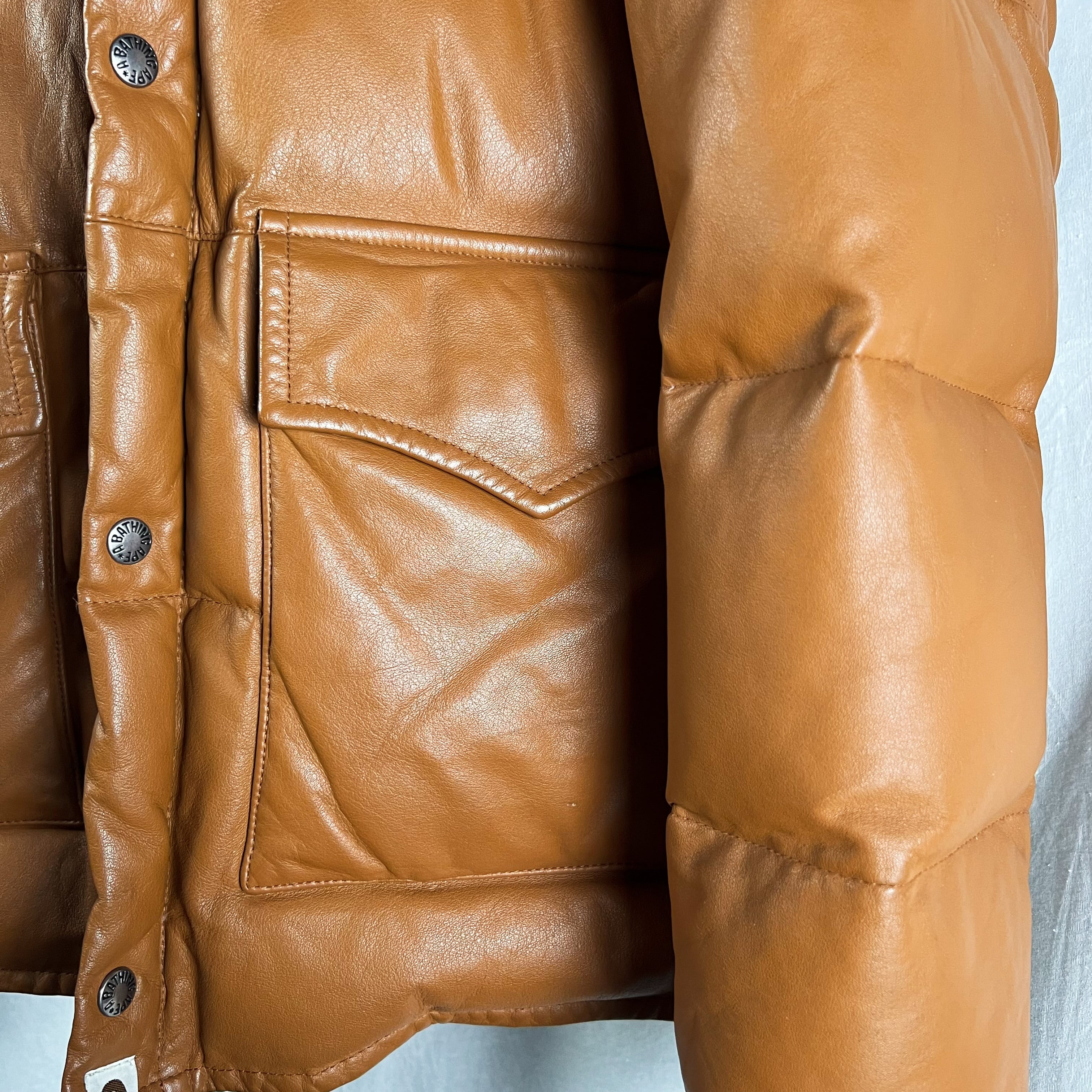 a bathing ape〕LEATHER CLASSIC DOWN JACKET -peel slowly and see 