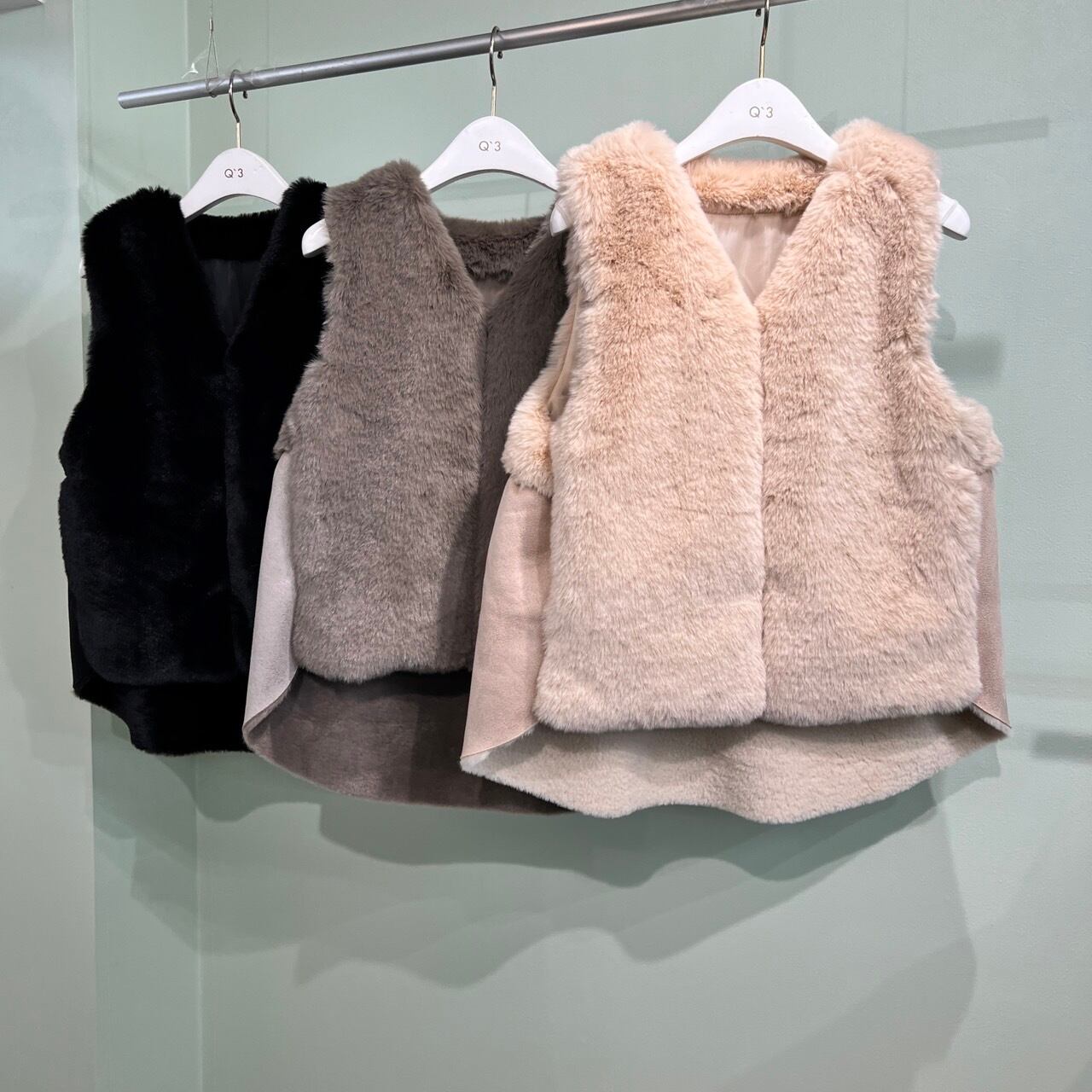 シモネッタミニ お洒落なファーベスト サイズ65ANNI6 色っぽく 売買  