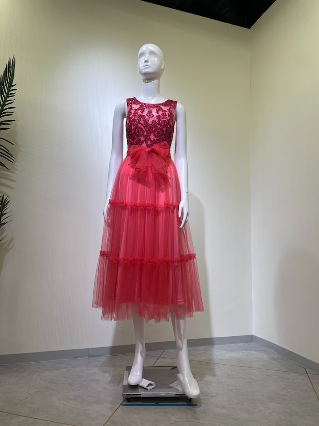 【新品DRESS 130】花柄スパンコール刺繡レース ウエストリボン チュールスカート ピンク マキシ フレア 膝丈 ミディドレス ミディアムドレス インポートドレス 海外ドレス【NO SECRETS】