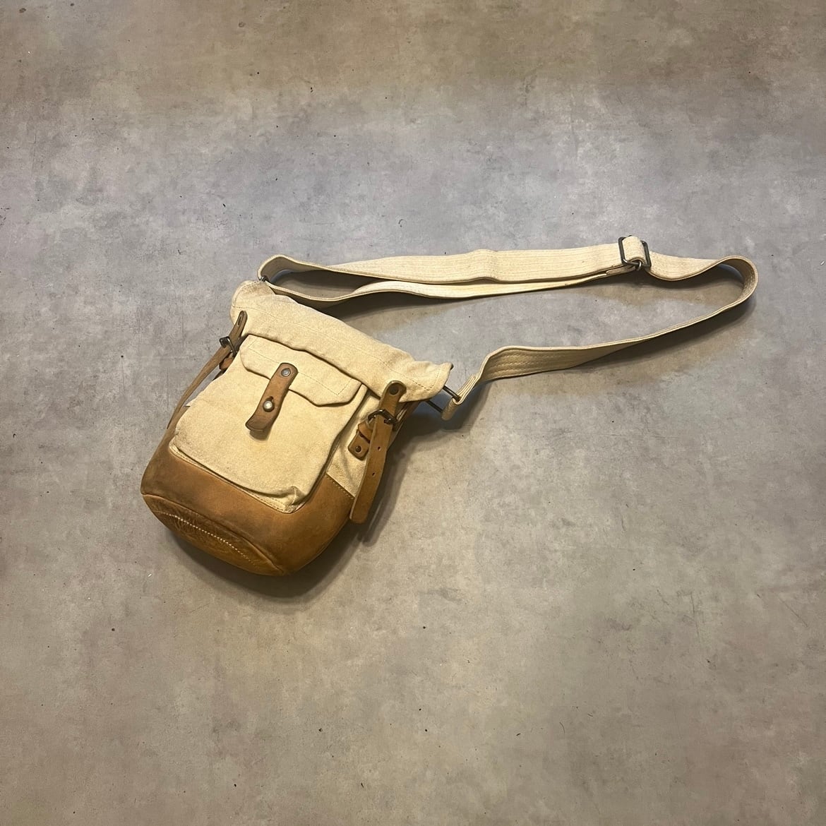初期Dries Van Notenドリスヴァンノッテンショルダーバッグキャンパス