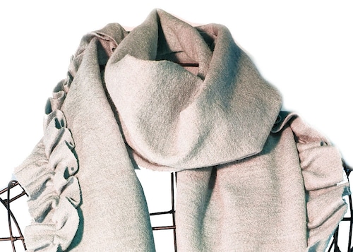 フリルのマフラー Rose グレージュ