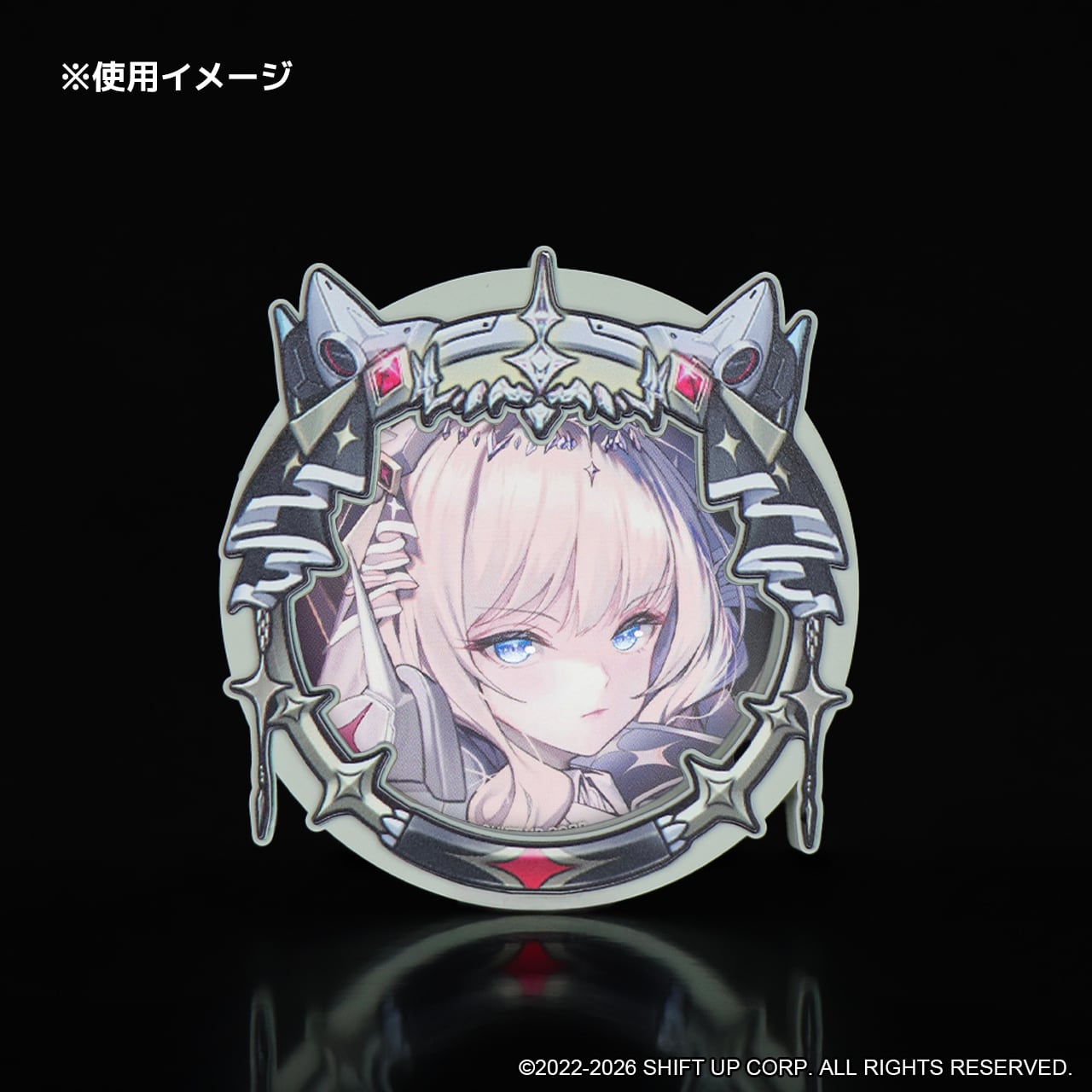ストア限定】『勝利の女神：NIKKE』 缶バッジラバーホルダー クラウン