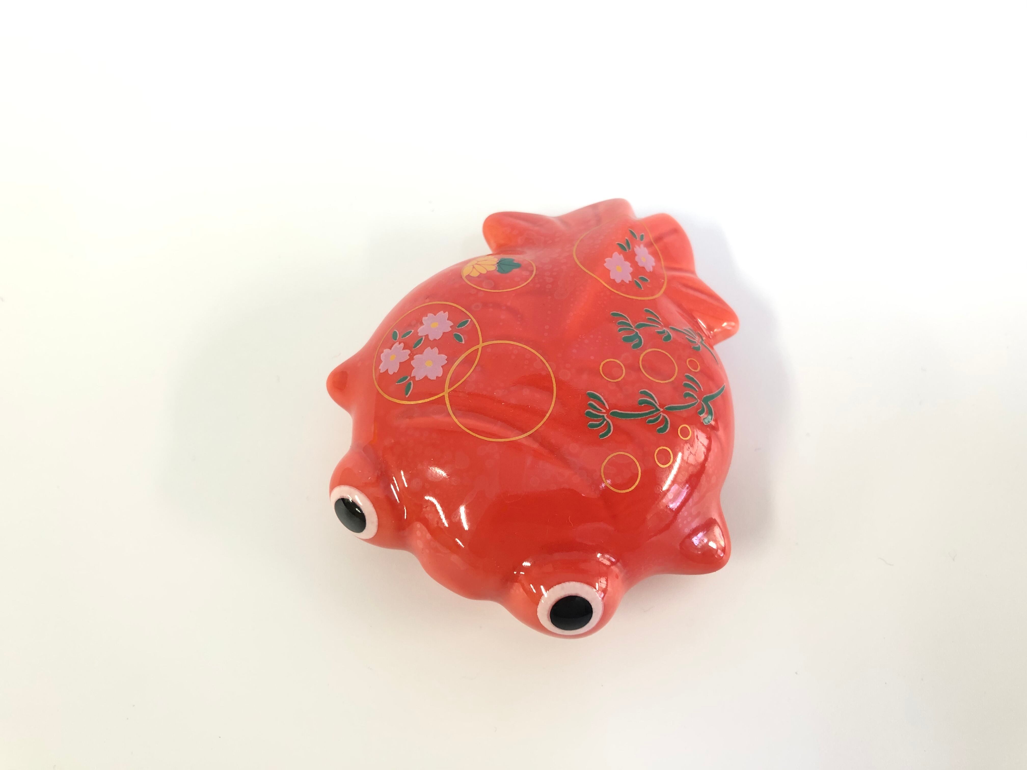 排水口カバー 金魚