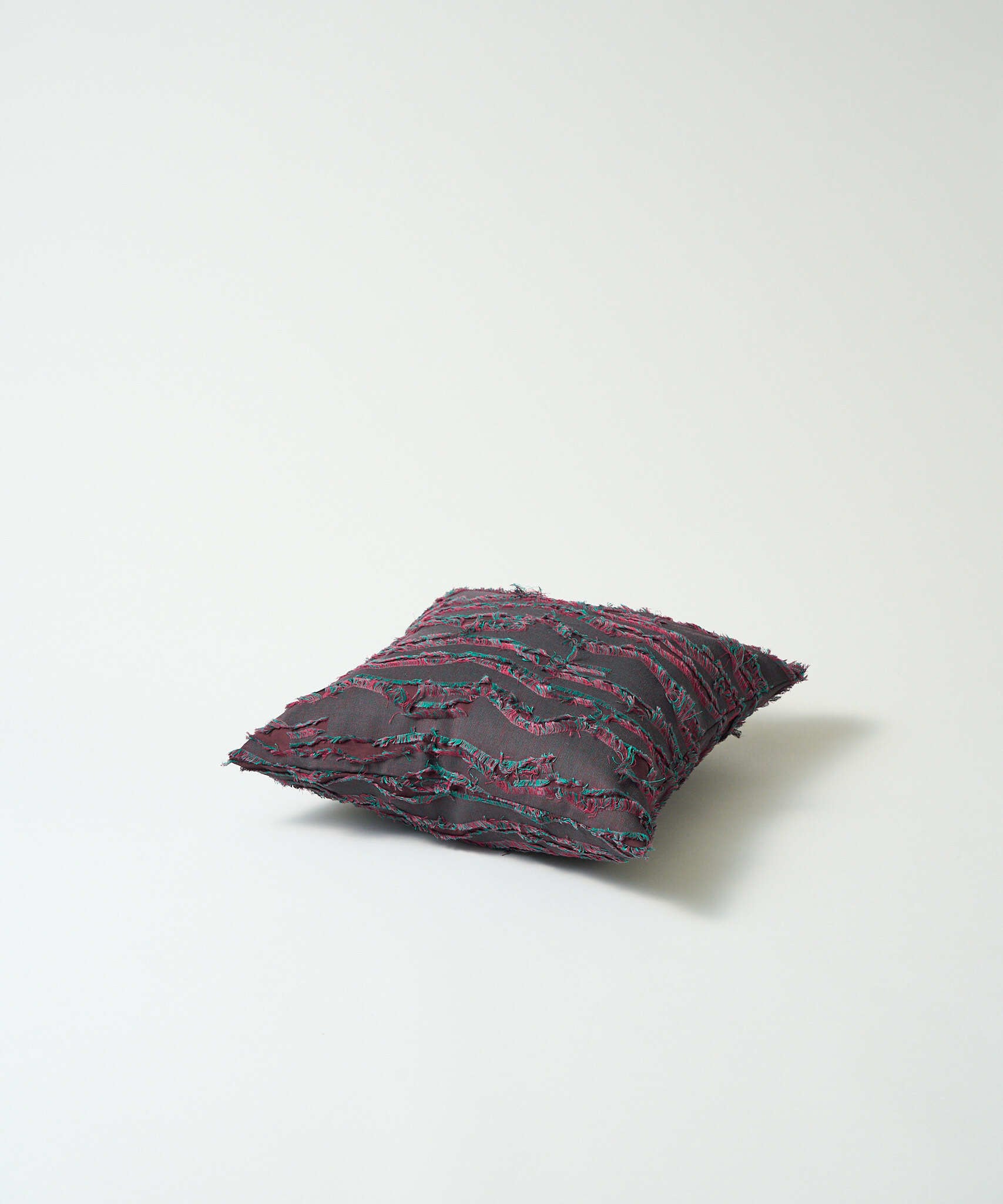 Cushion cover / funky fringe / M | Jacquard Works