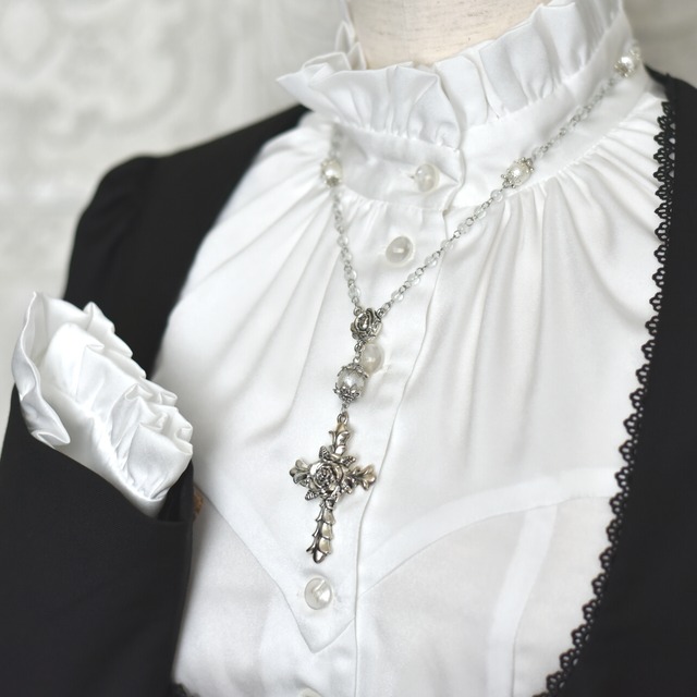 純白の儀式｜薔薇と十字架のロザリオ風ロングネックレス／ゴシック ホワイト シルバー クラシカル フォーマル アンティーク