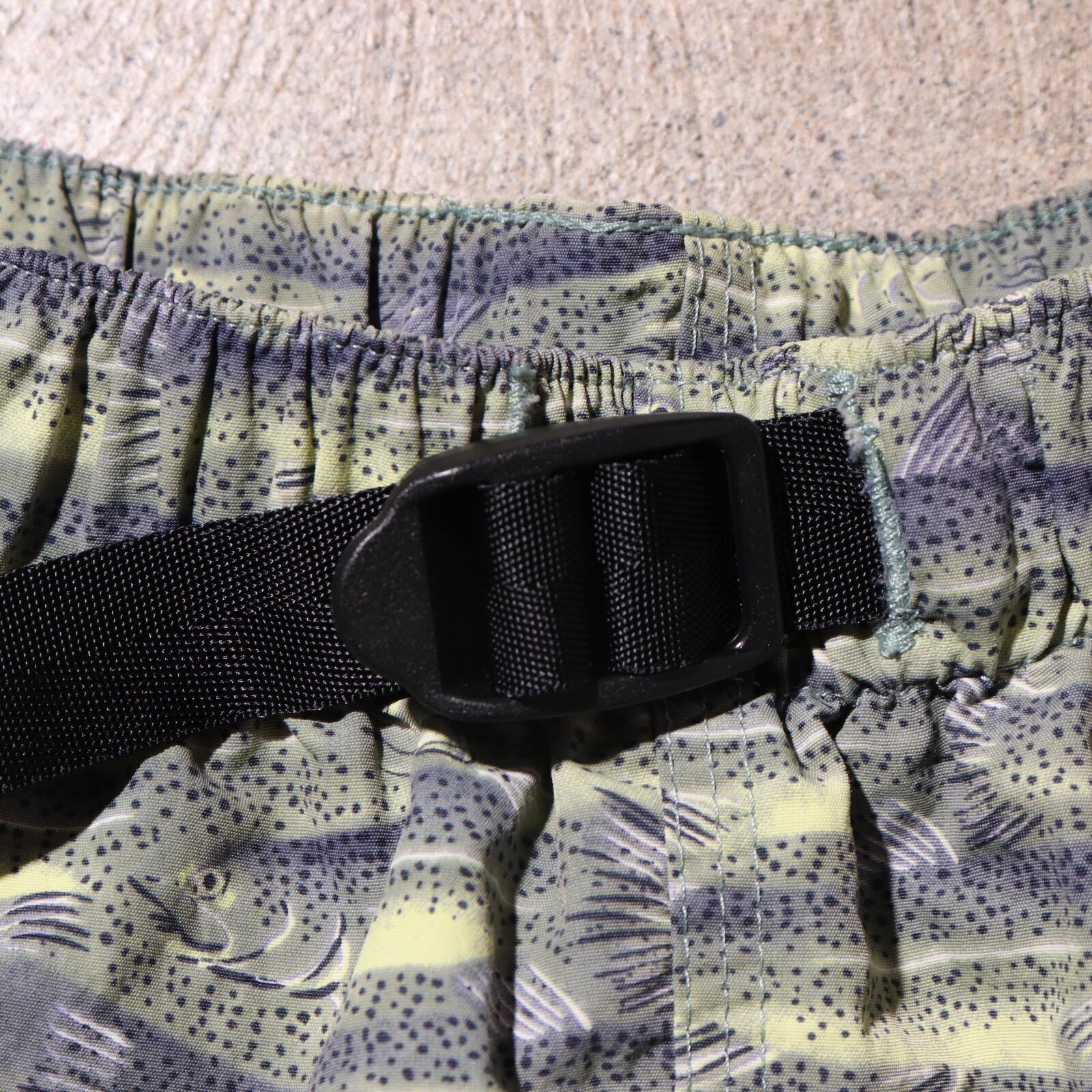 極美品 M 02年 トラウト総柄リバーショーツ patagonia パタゴニア 
