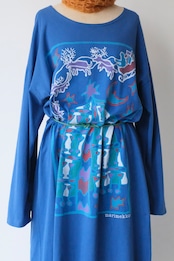 Marimekko blue Christmas dress t-shirt