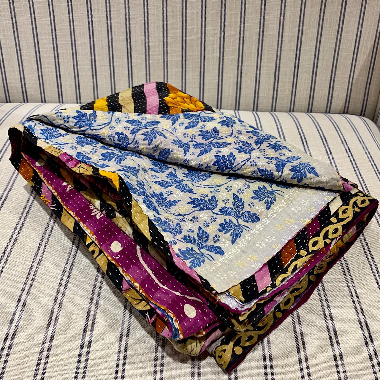 ラリーキルト　シルク　　ストール　　マルチカバー ラリーキルト ビンテージ カンタキルト インドシルク 大判 ベッド