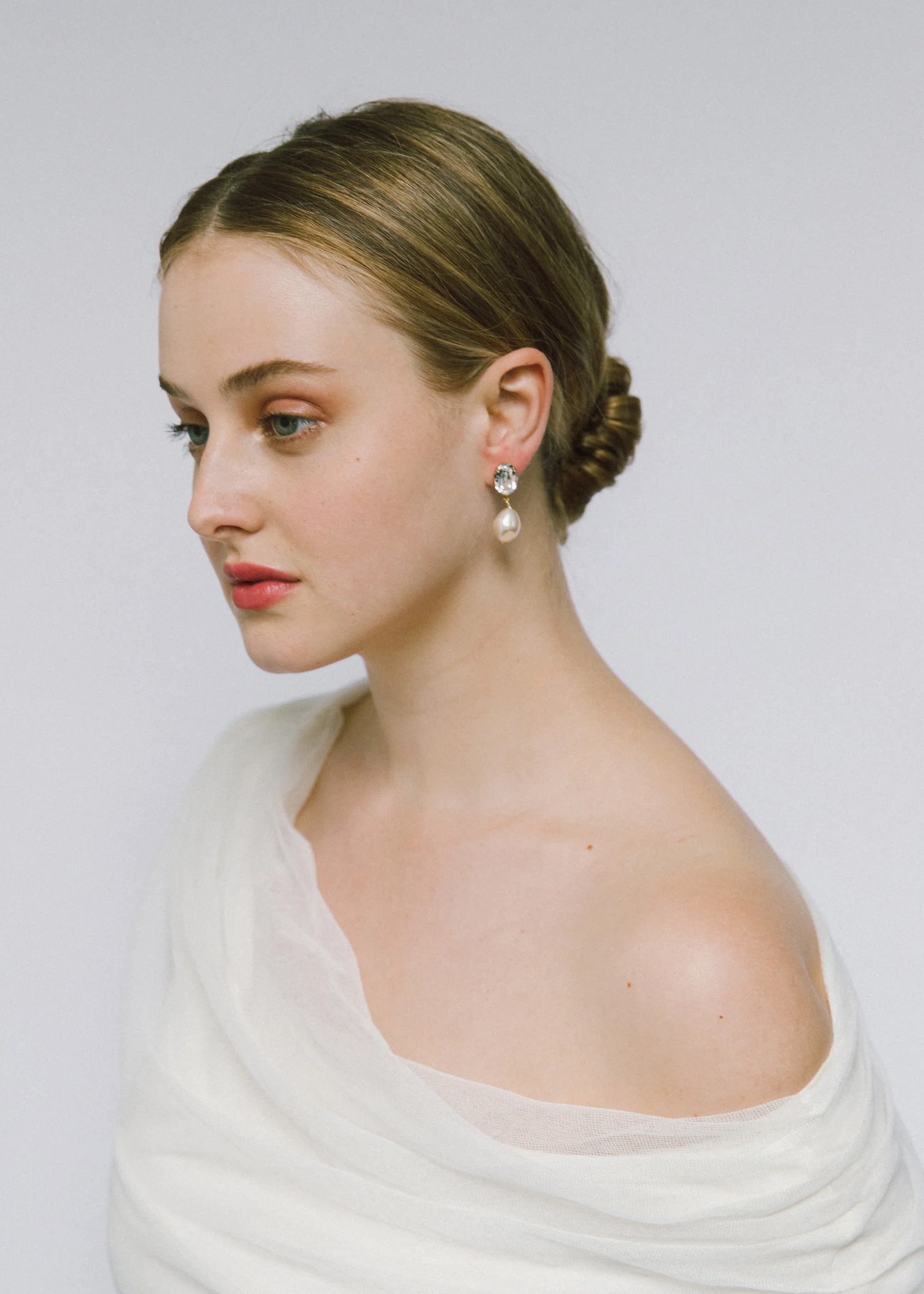 White Angelia ホワイトアンジェリア | インポート ブライダル