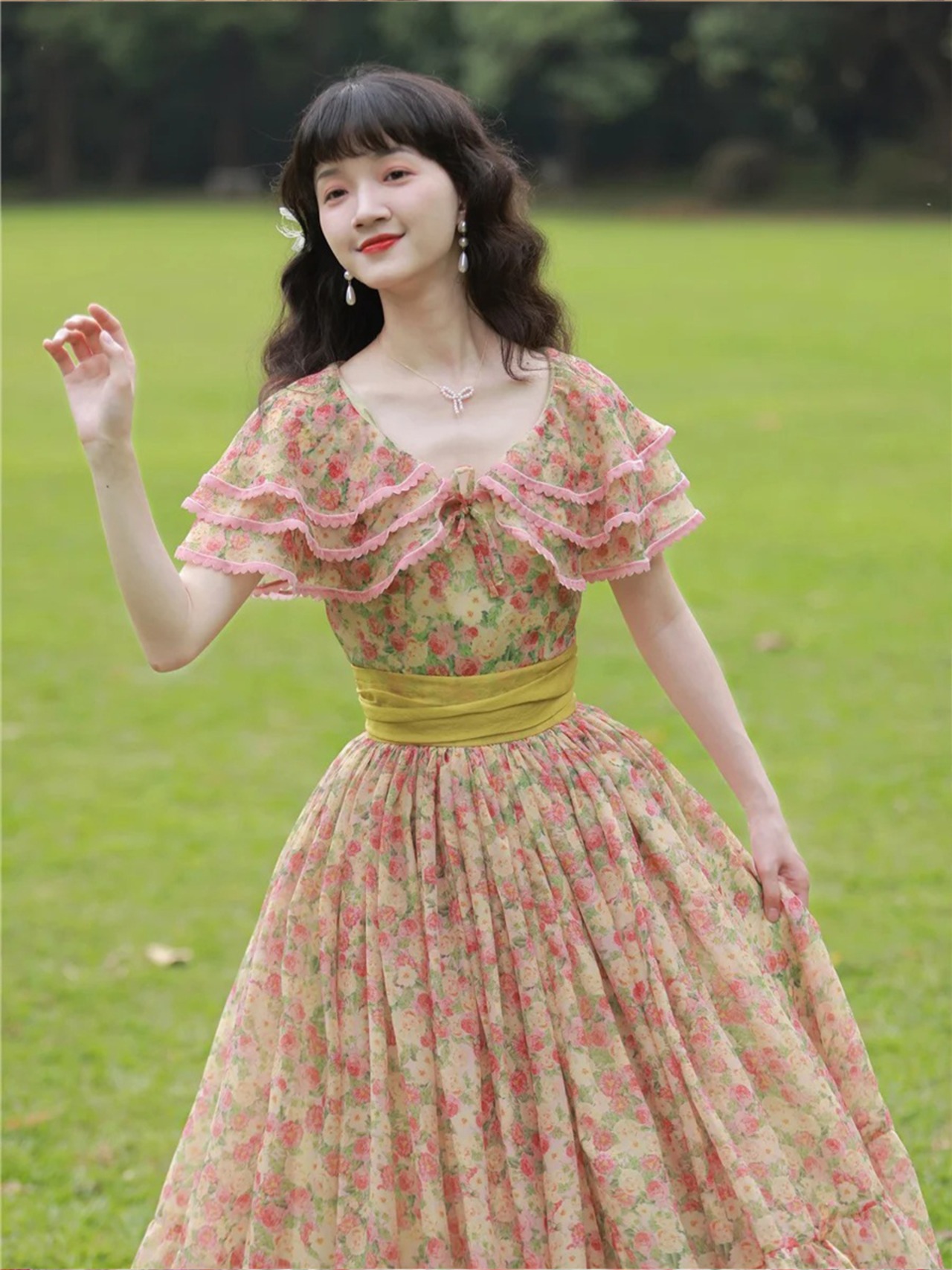 【0061】Vintage Flower Organza Short Sleeve Dress